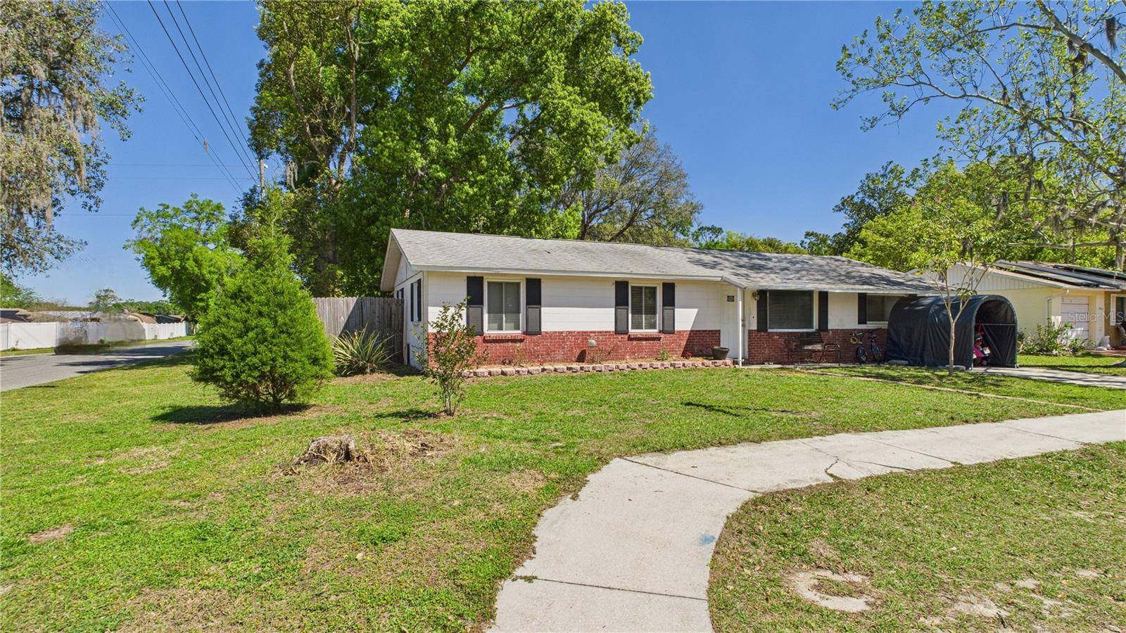 Zephyrhills, FL 33542,39233 9TH AVE
