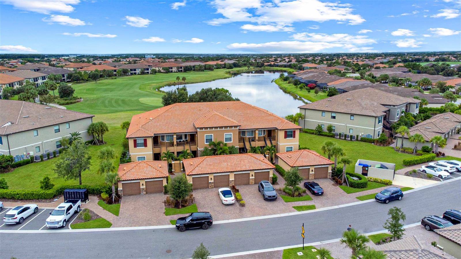 Bradenton, FL 34211,13823 MESSINA LOOP #204