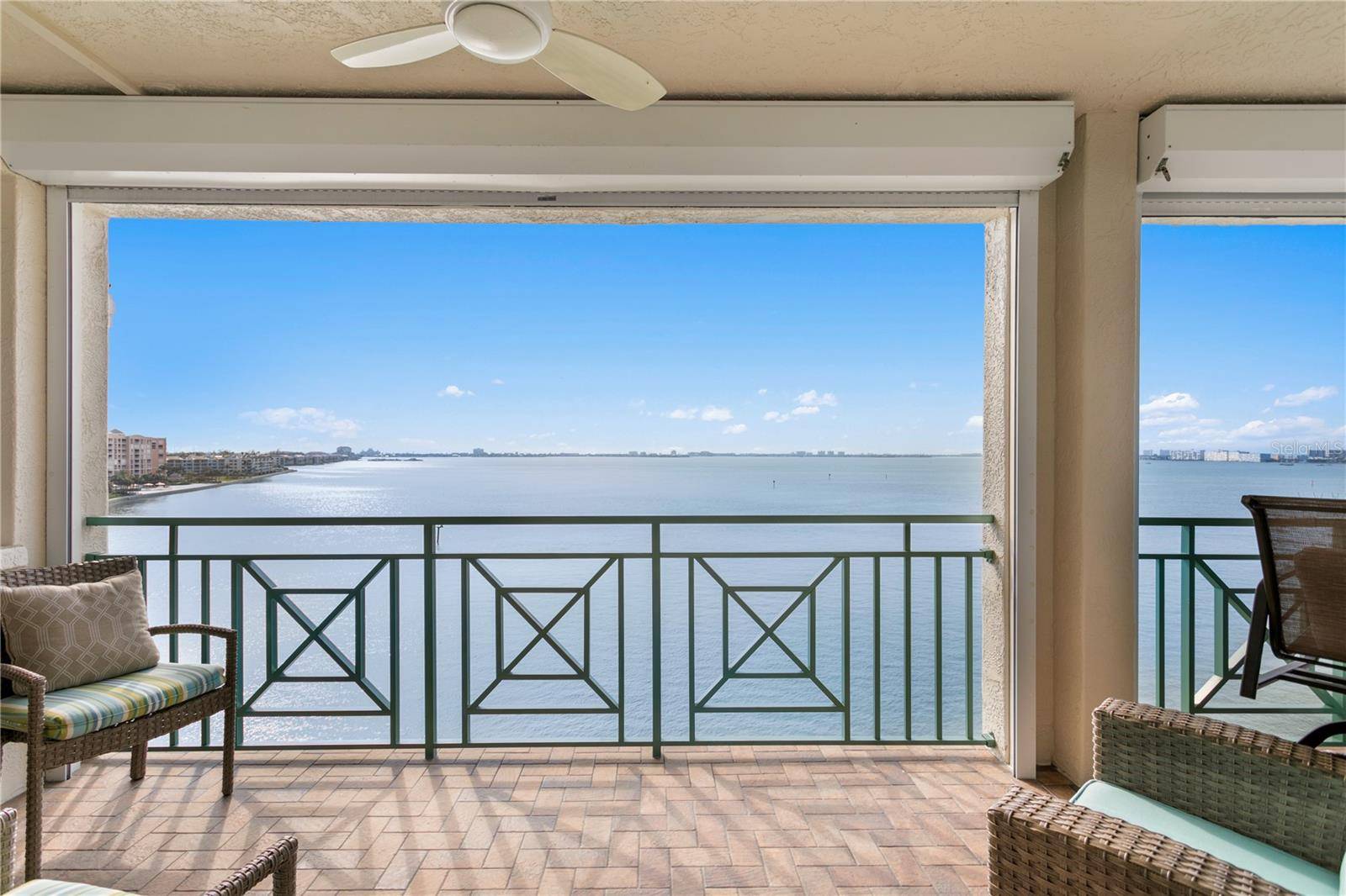 St Petersburg, FL 33711,4830 OSPREY DR S #606