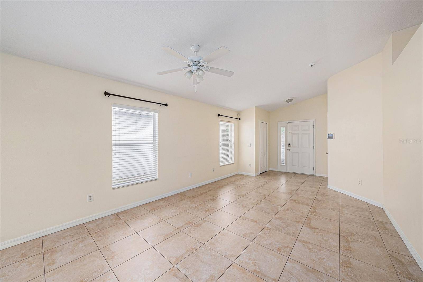 Gibsonton, FL 33534,7924 CARRIAGE POINTE DR