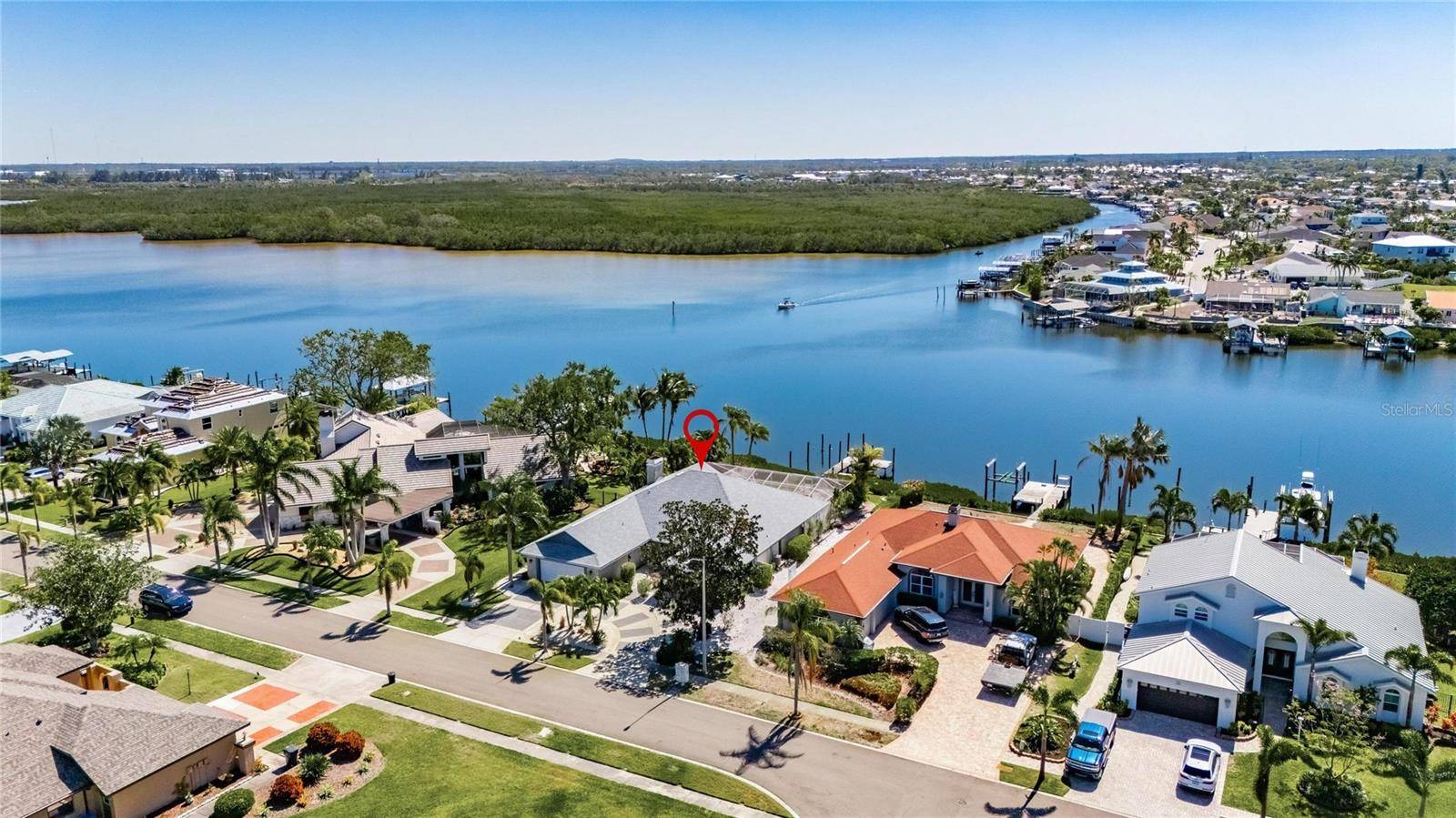 Apollo Beach, FL 33572,6603 SEABIRD WAY