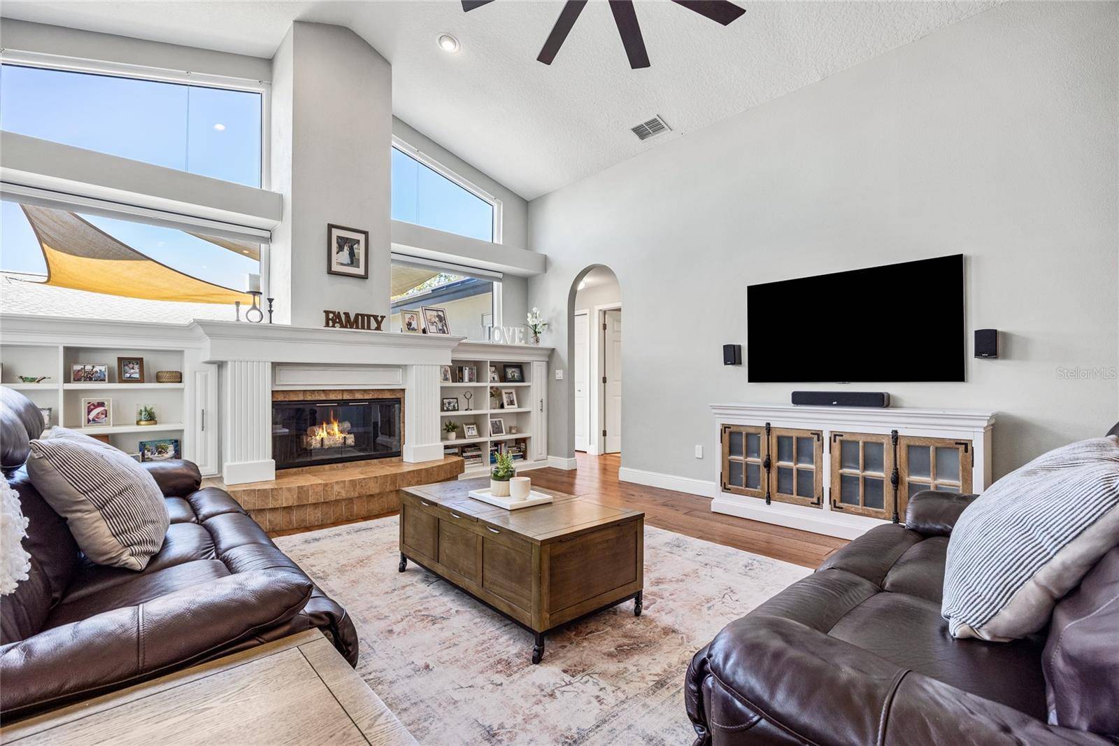 St Petersburg, FL 33702,1002 ROMANO CT NE