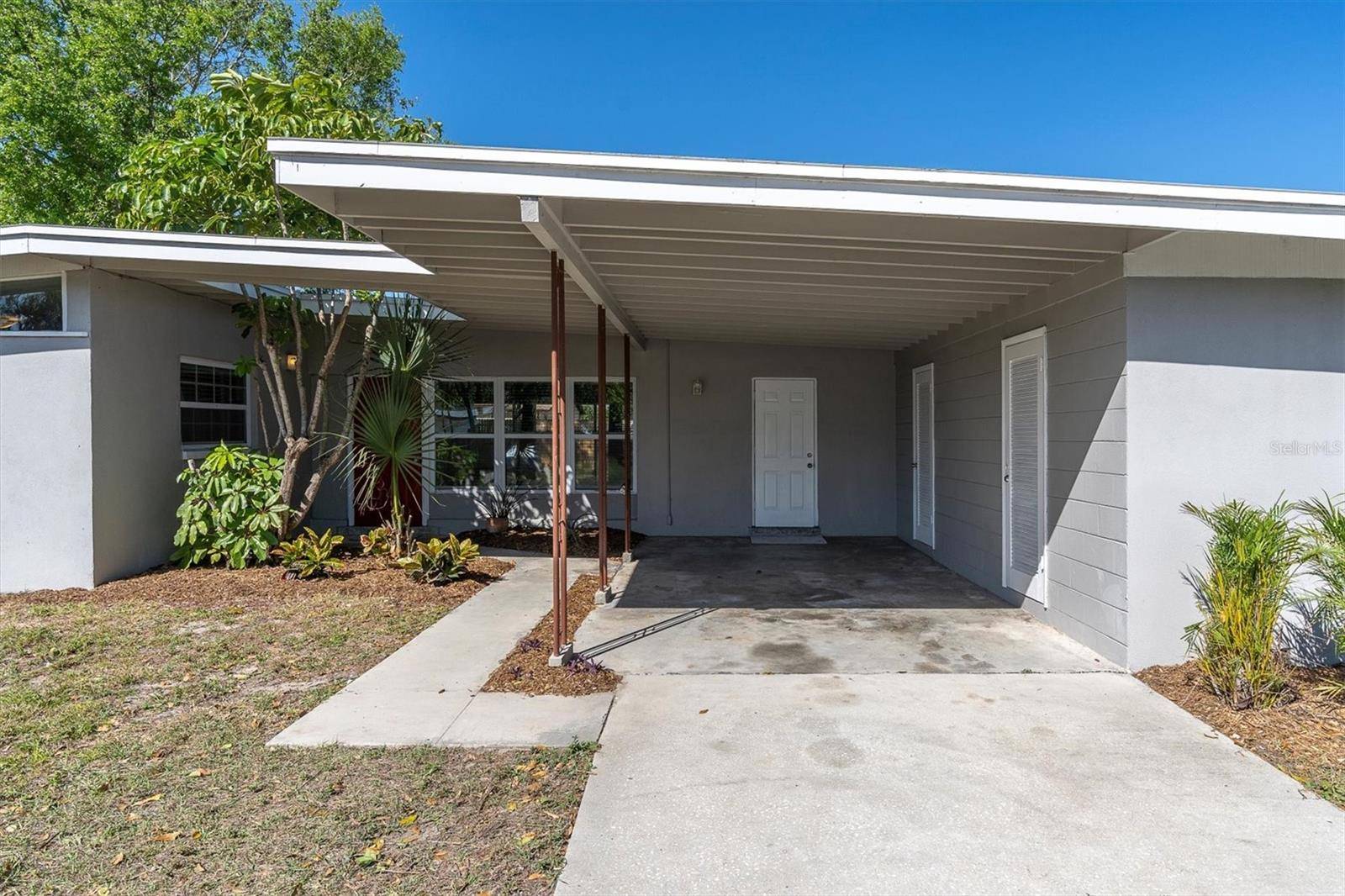 Seminole, FL 33778,10426 109TH ST