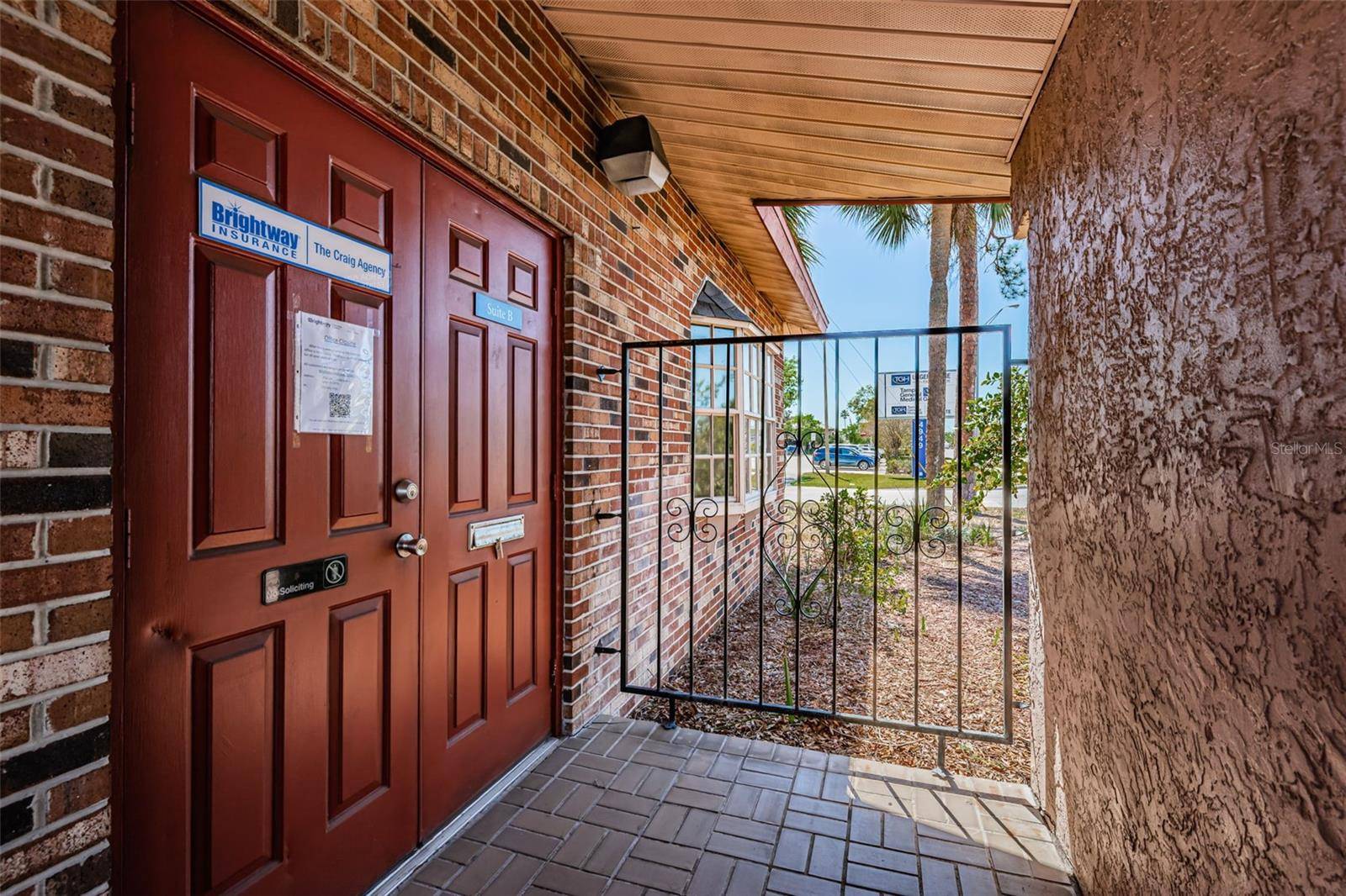 St Petersburg, FL 33703,5001 4TH ST N #Suite B