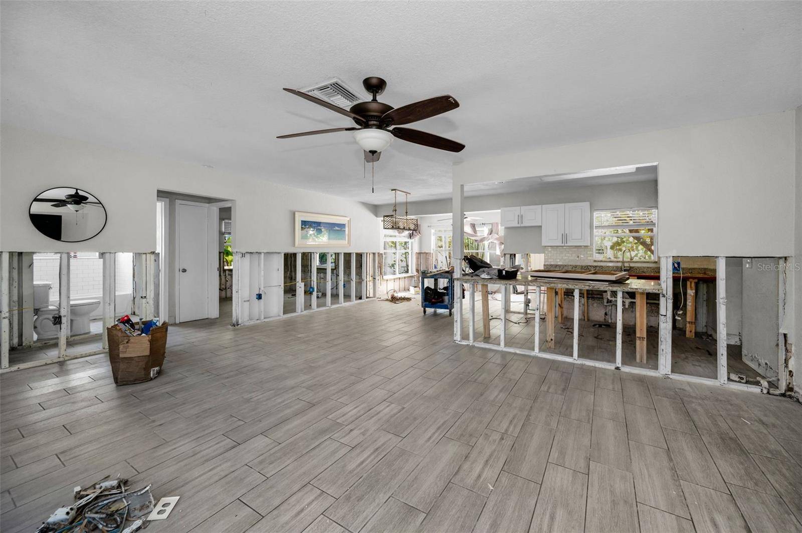 Clearwater Beach, FL 33767,810 LANTANA AVE