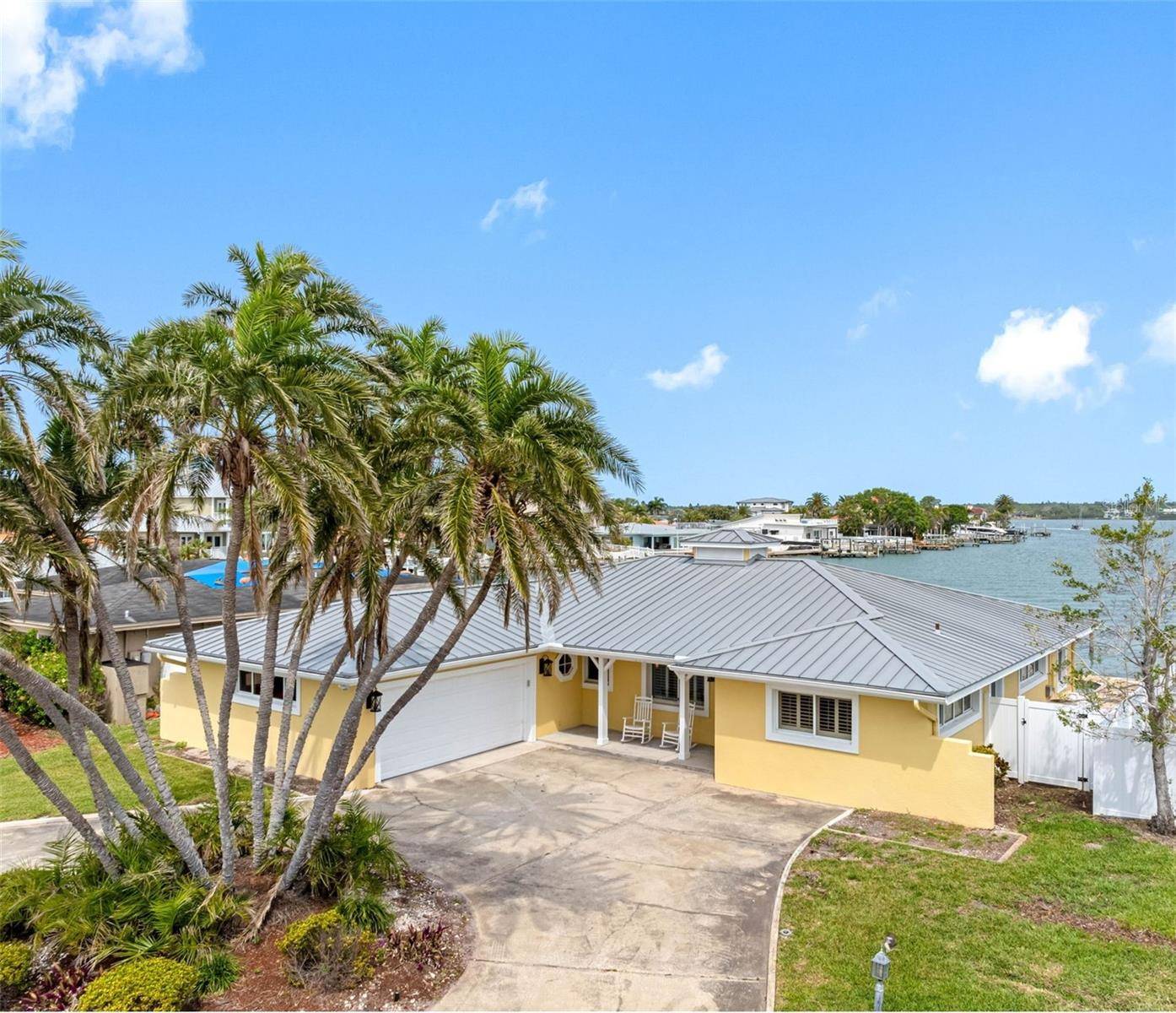 North Redington Beach, FL 33708,512 173RD AVE E