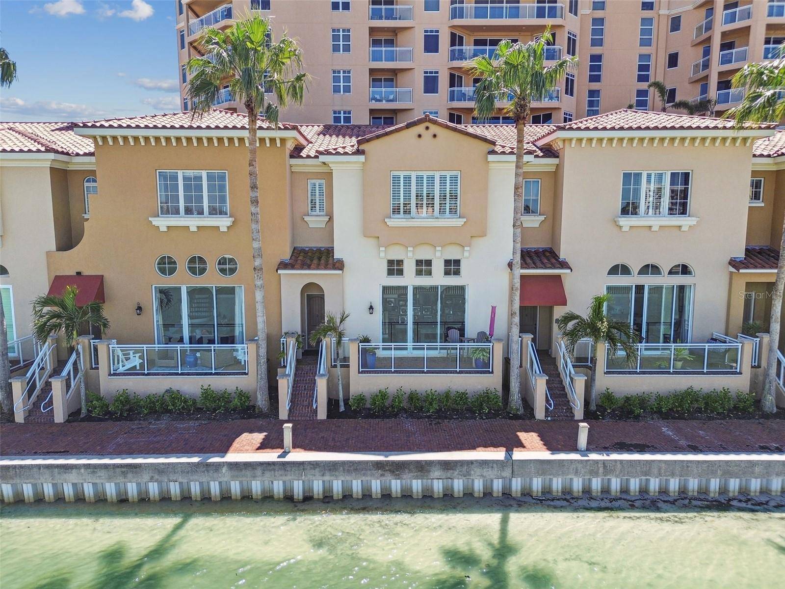 Clearwater Beach, FL 33767,525 MANDALAY AVE #33