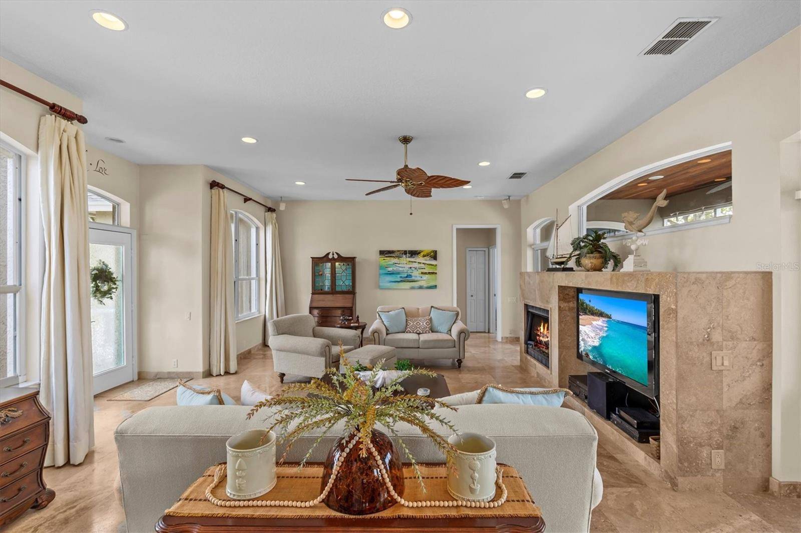 Tarpon Springs, FL 34689,2050 N POINTE ALEXIS DR
