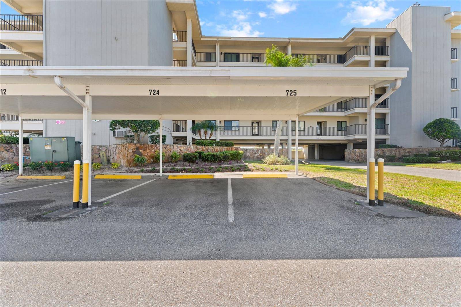 Port Richey, FL 34668,8150 BRENT ST #725