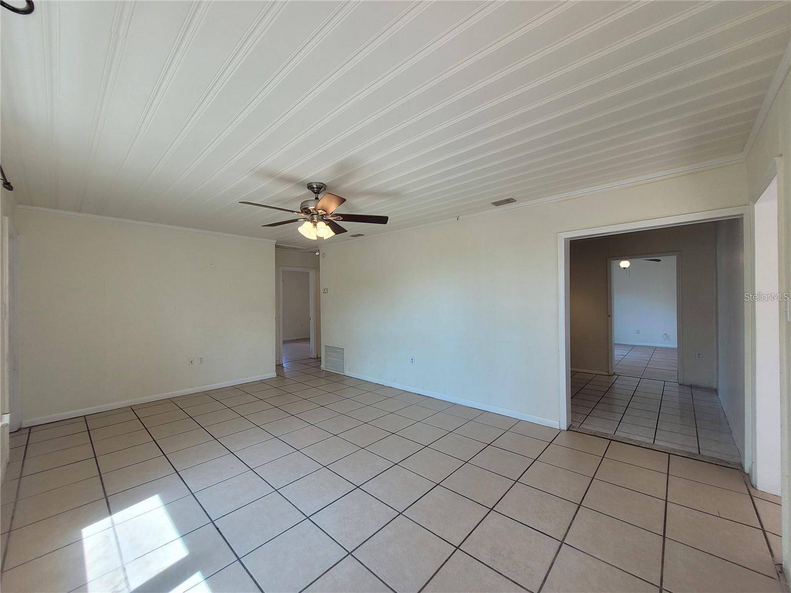 Oldsmar, FL 34677,204 SHORE DR W
