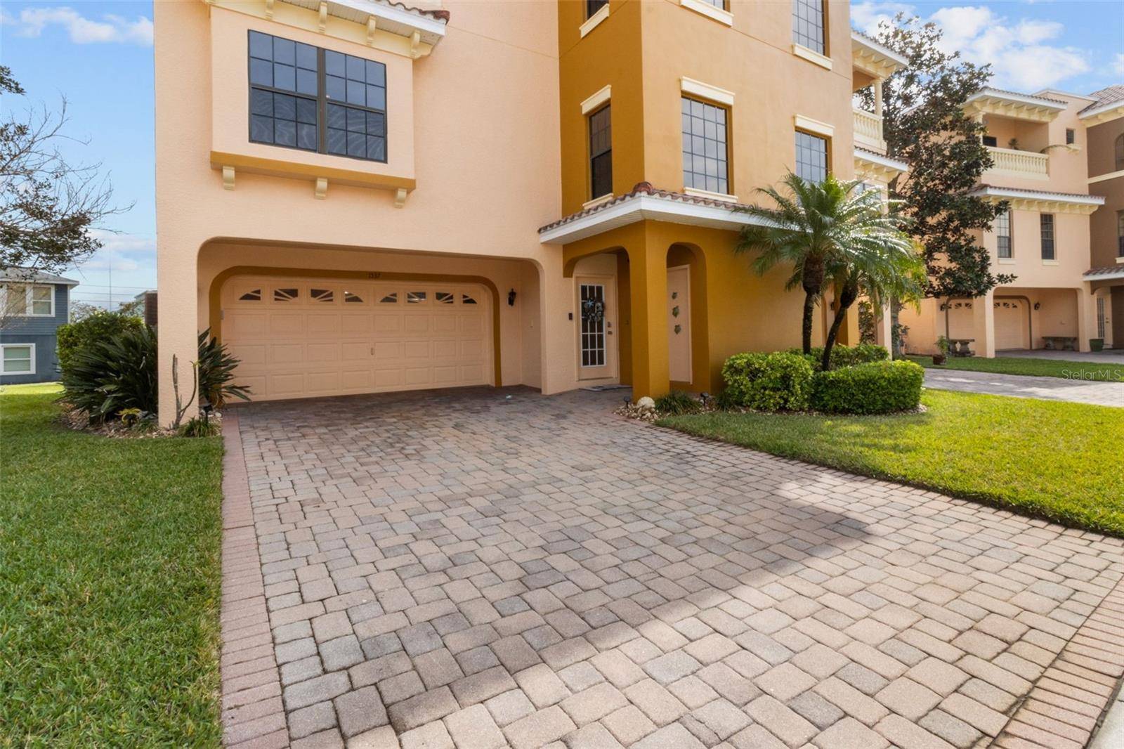 Tarpon Springs, FL 34689,1537 EMBER LN