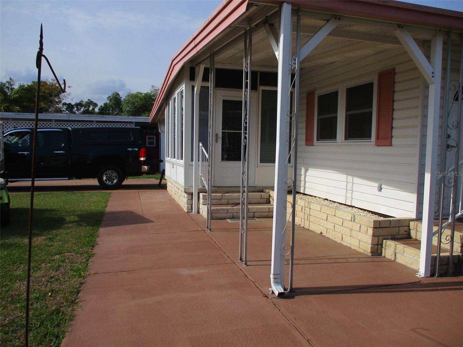 Zephyrhills, FL 33540,3734 CASTLE DR