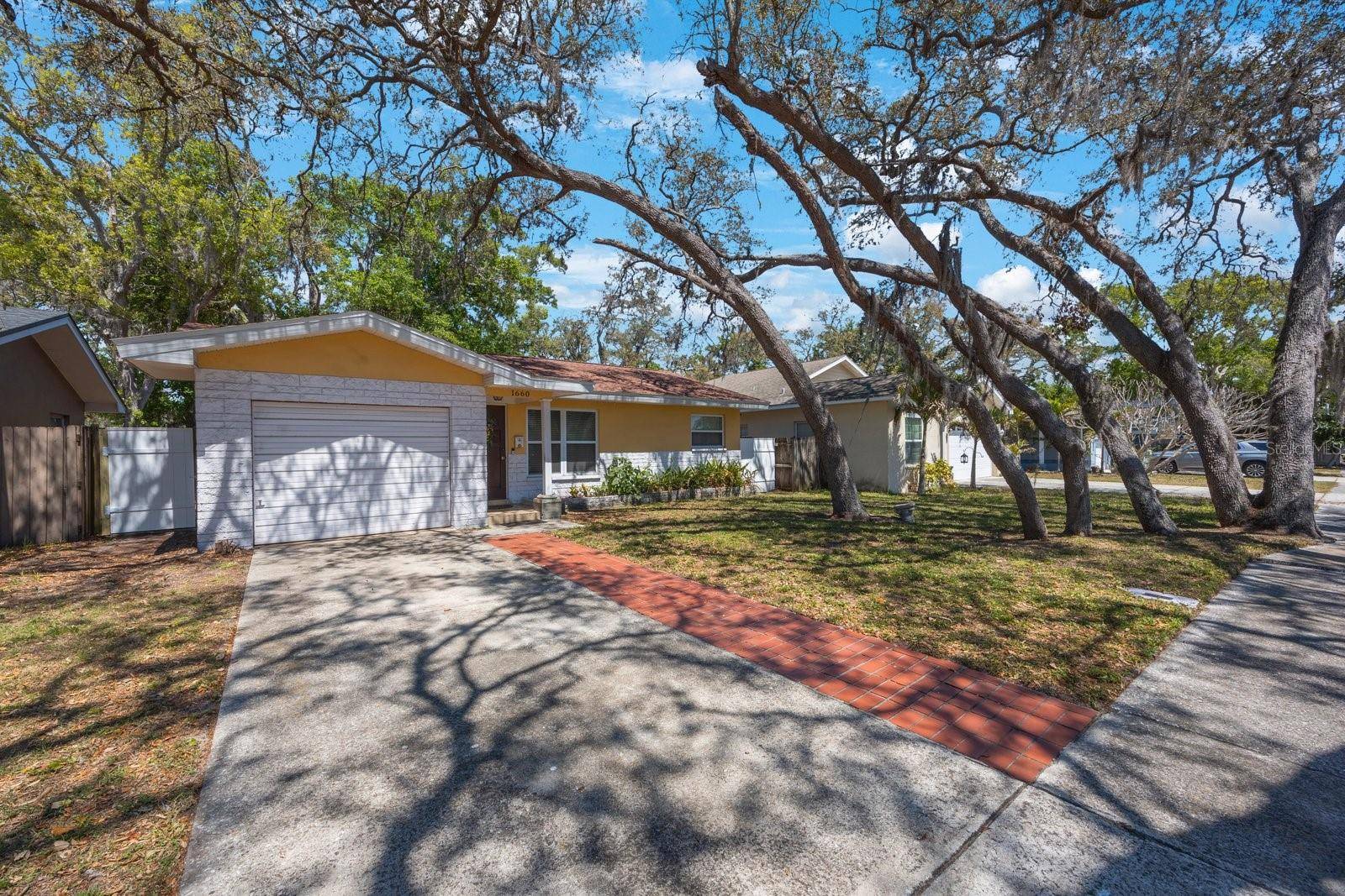 Clearwater, FL 33755,1660 DARTMOUTH ST