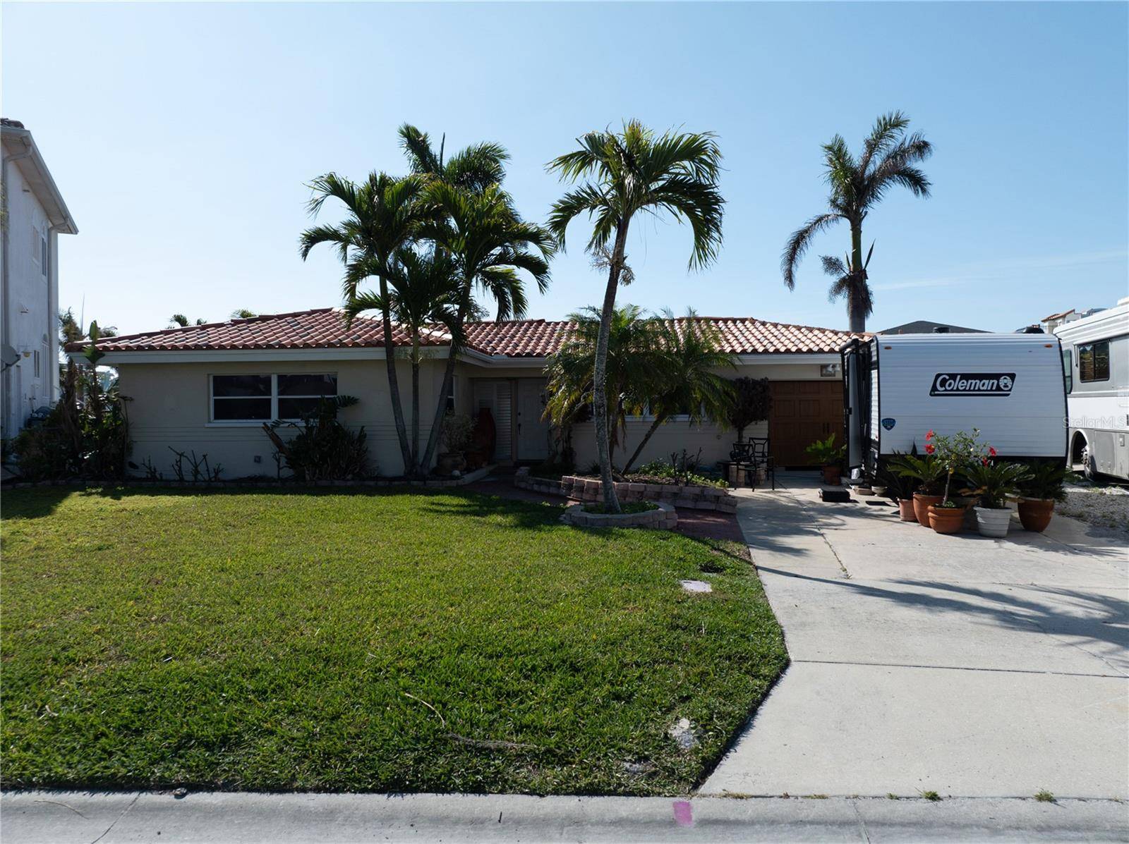 Redington Shores, FL 33708,187 175TH TERRACE DR E