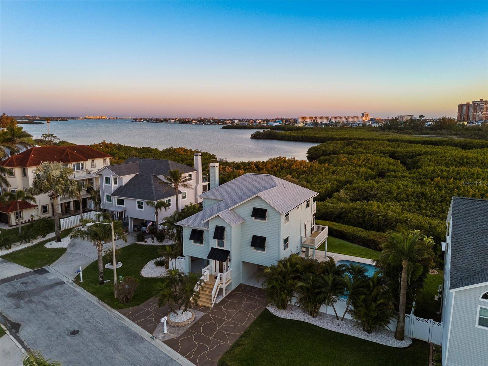Seminole, FL 33776,13936 HARBOR VIEW DR