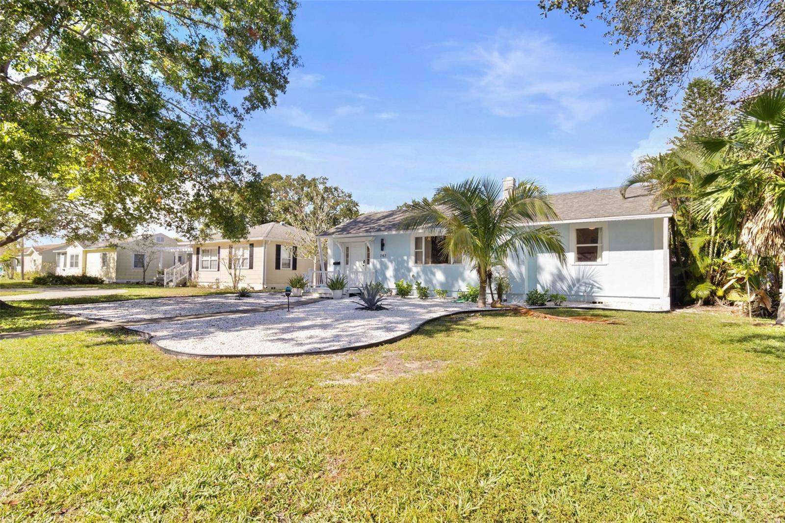 St Petersburg, FL 33703,747 39TH AVE NE