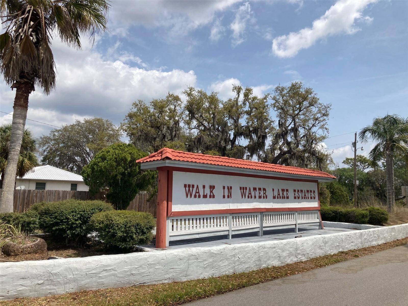 Lake Wales, FL 33898,PINETREE DR