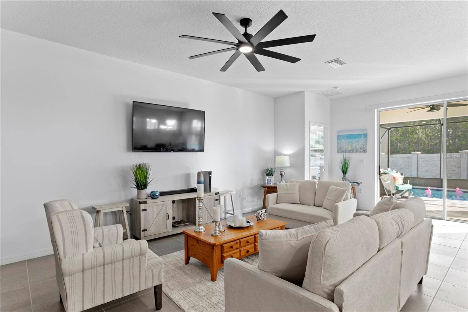 Wesley Chapel, FL 33543,1044 MANZANAR PL