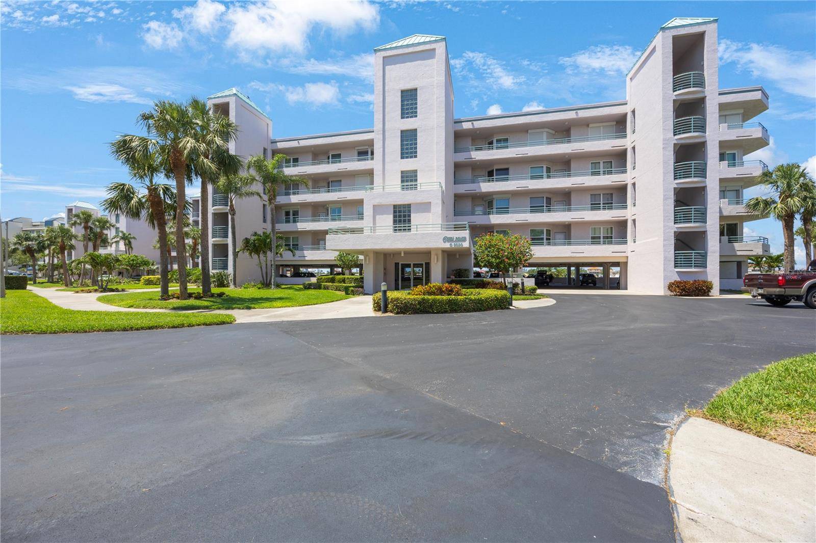 St Pete Beach, FL 33707,8020 SAILBOAT KEY BLVD S #101
