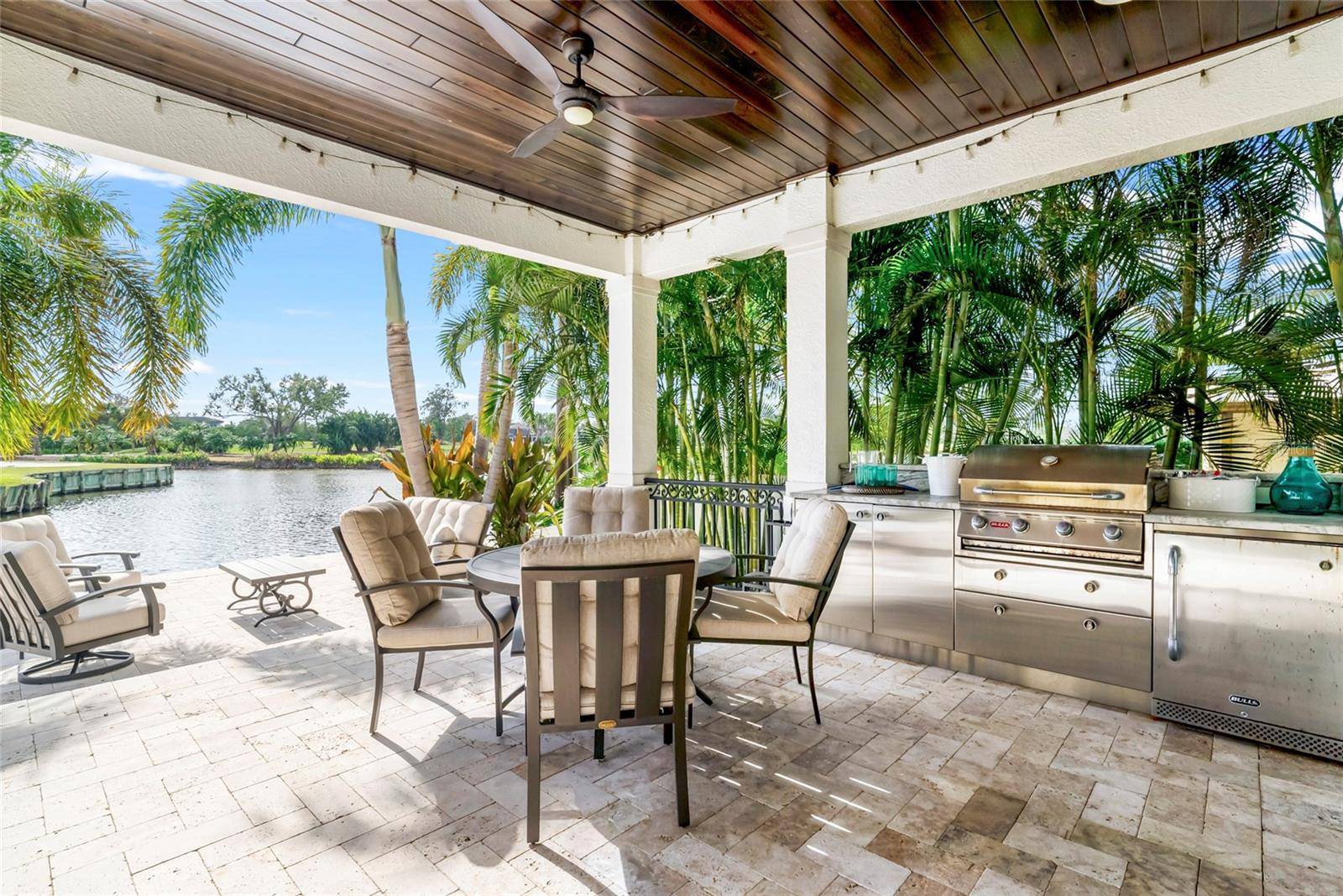 St Petersburg, FL 33704,356 BELLEAIR DR NE