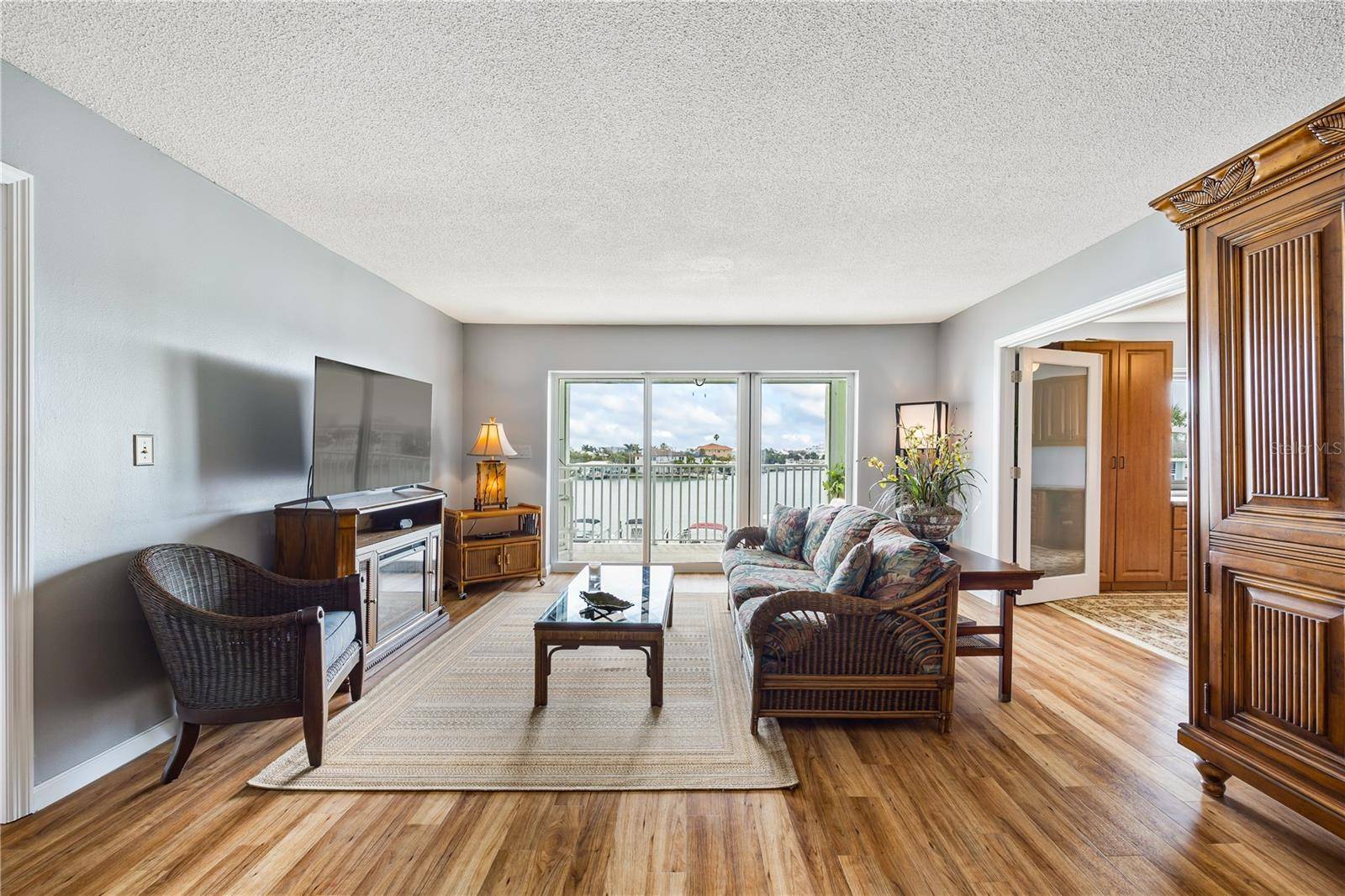 St Pete Beach, FL 33706,400 64TH AVE #305