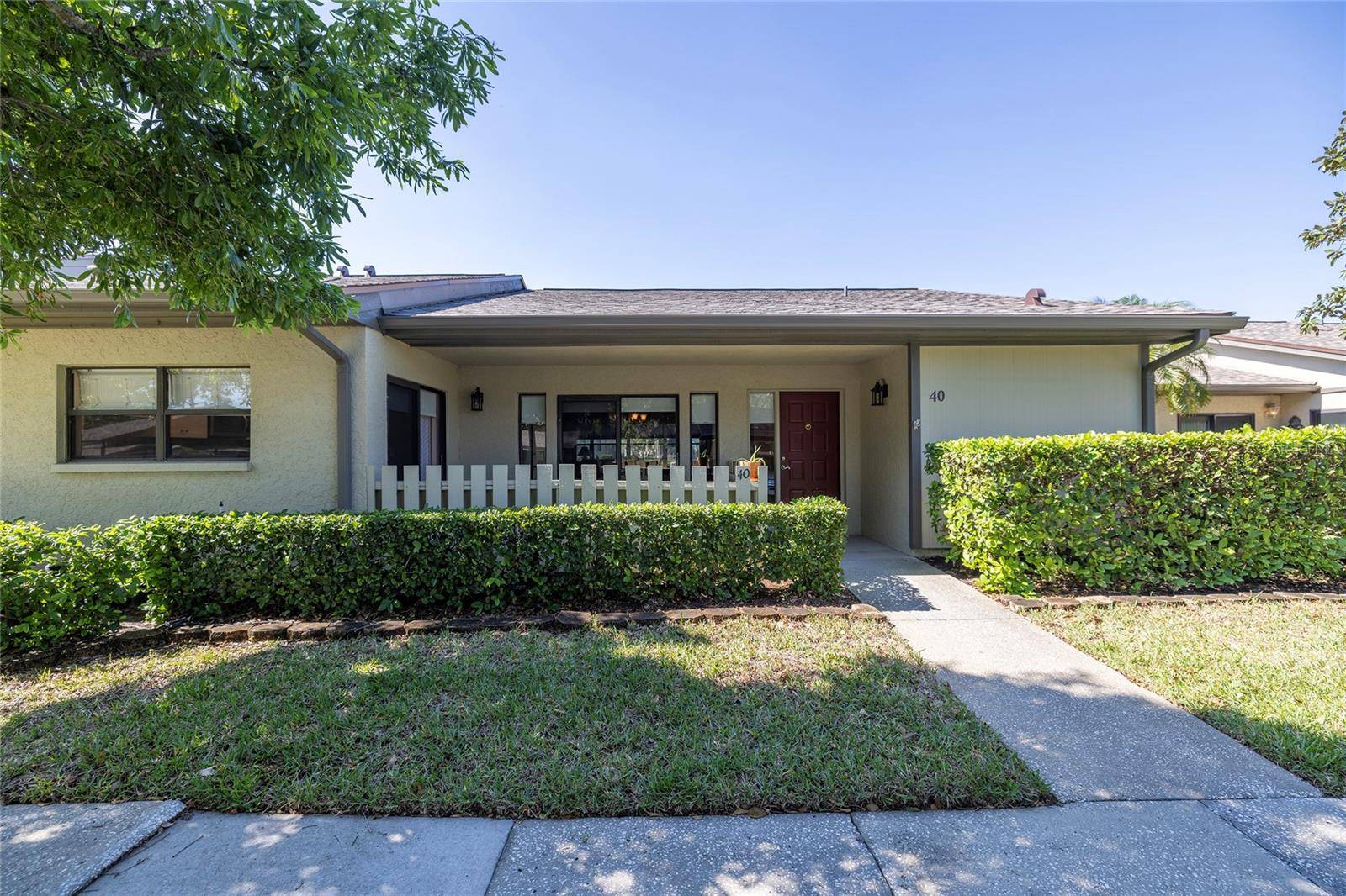 Oldsmar, FL 34677,40 GRETCHEN CT