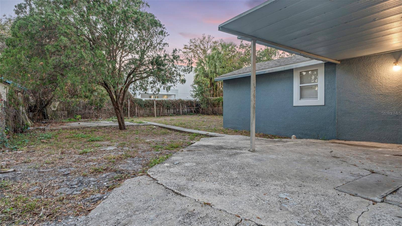 Tampa, FL 33604,8318 N 14TH ST