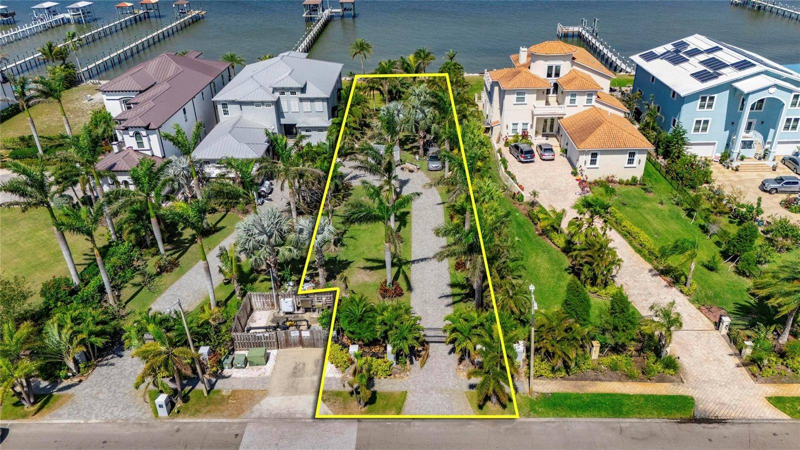 Apollo Beach, FL 33572,6702 SURFSIDE BLVD