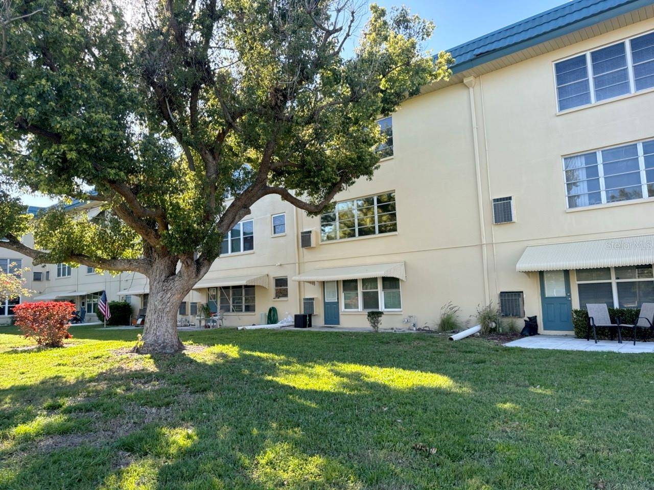 St Petersburg, FL 33709,5750 80TH ST N #B203