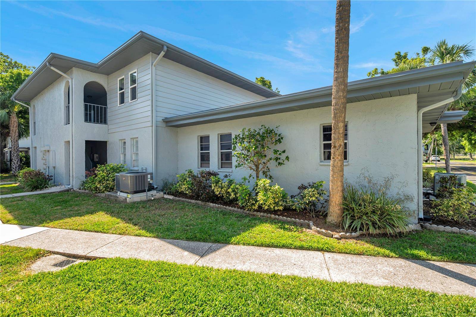 Pinellas Park, FL 33782,10800 US HIGHWAY 19 N #128