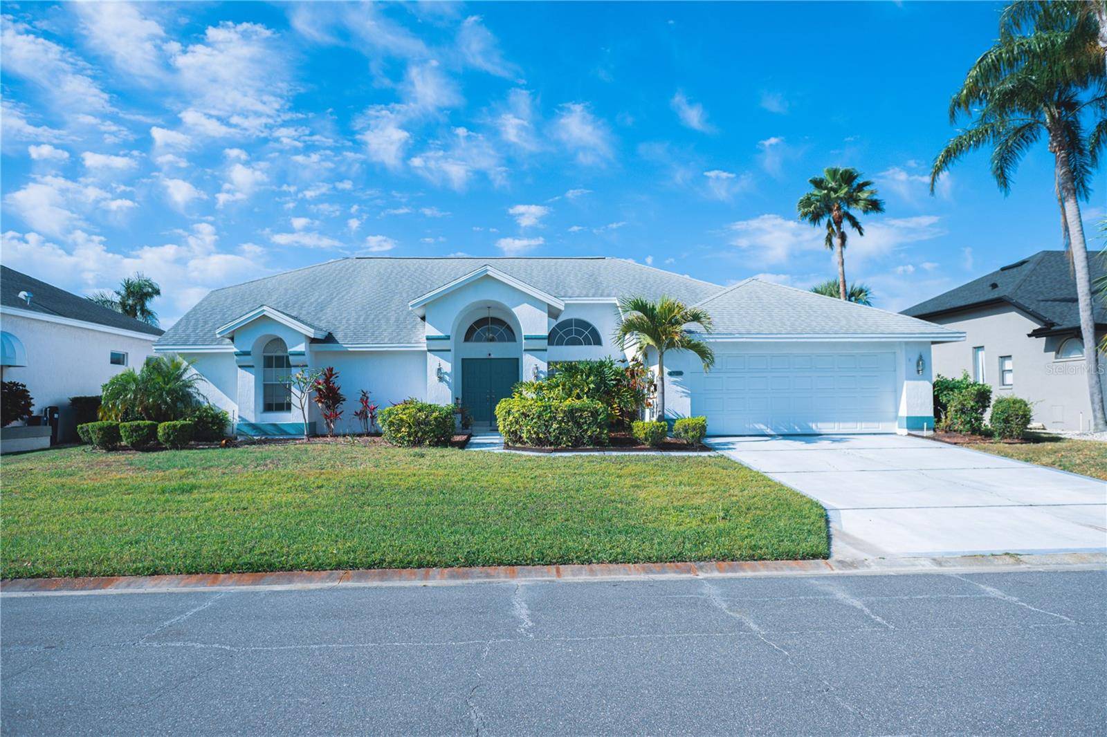 Bradenton, FL 34203,4228 PRESIDENTIAL AVENUE CIR E