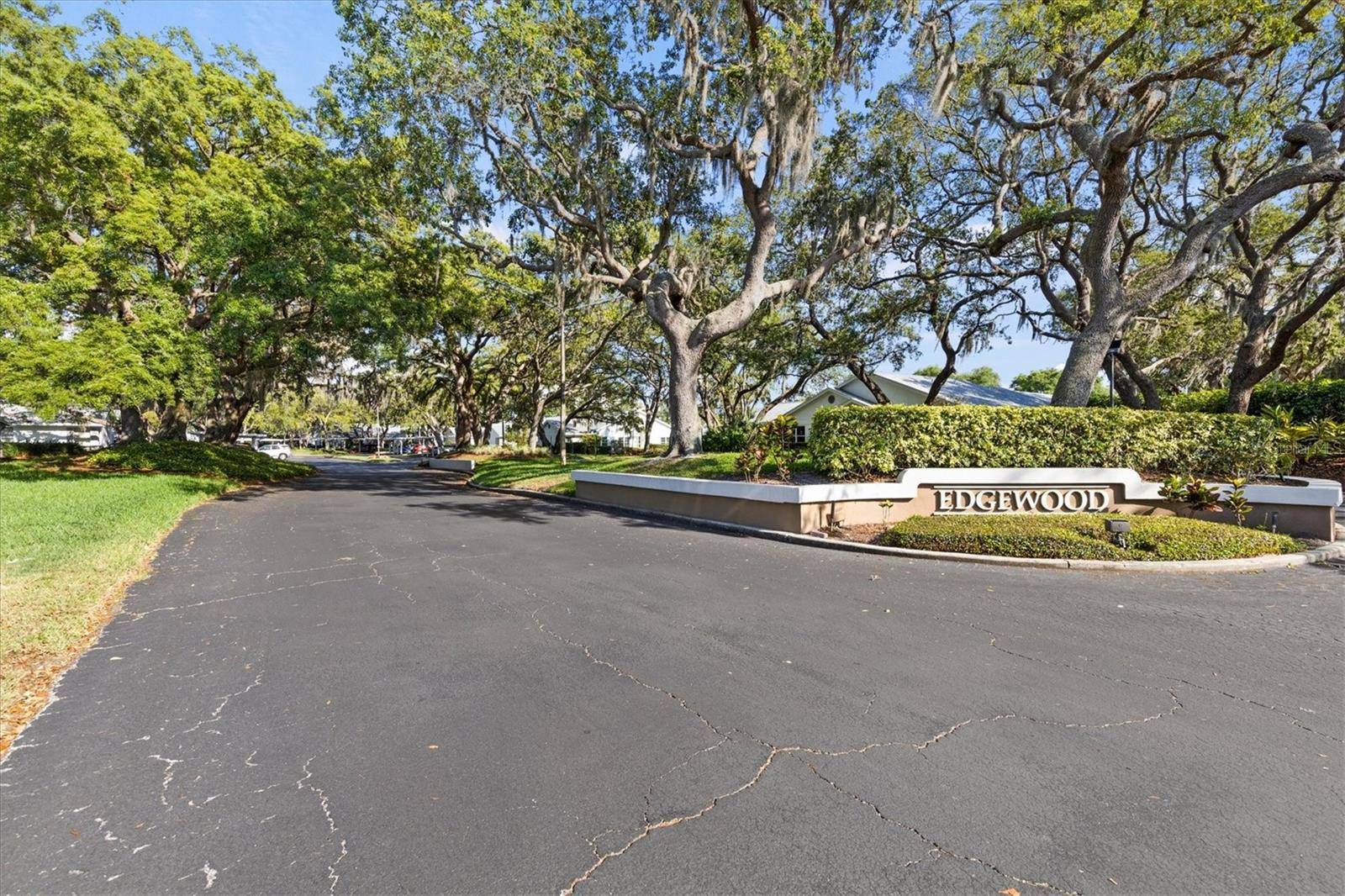 Holiday, FL 34691,4208 EDGEWOOD DR