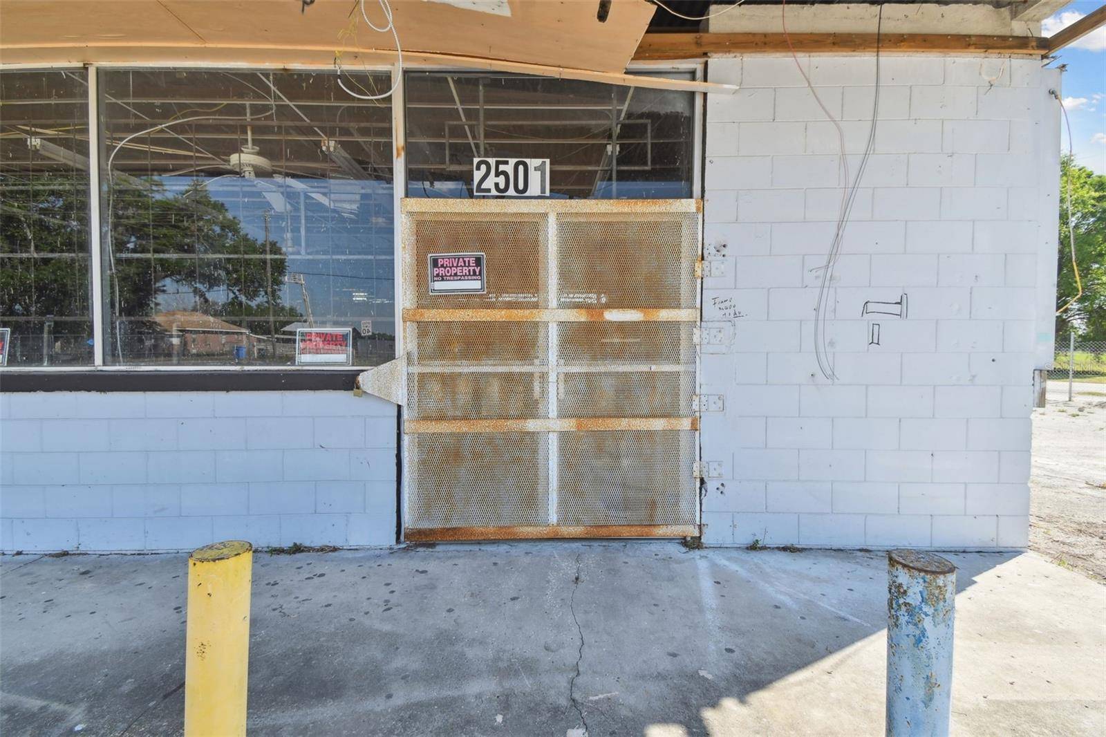 Plant City, FL 33566,2501 MEDULLA RD