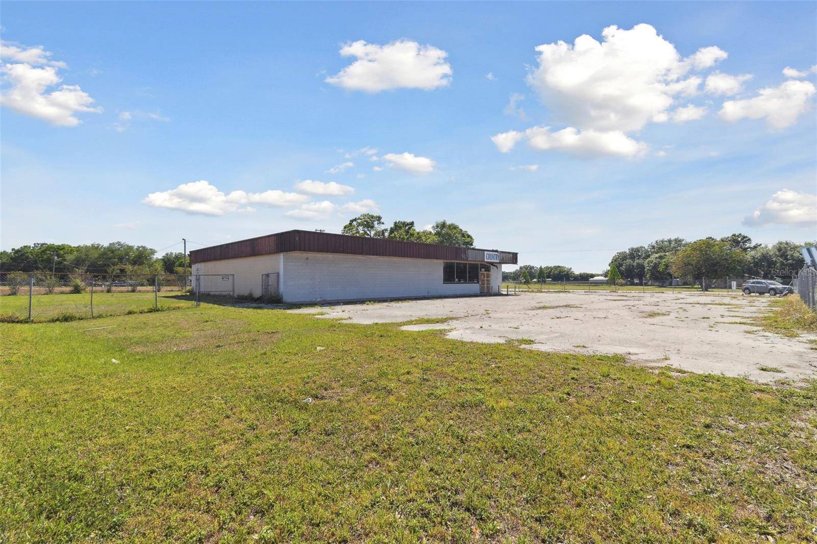 Plant City, FL 33566,2501 MEDULLA RD