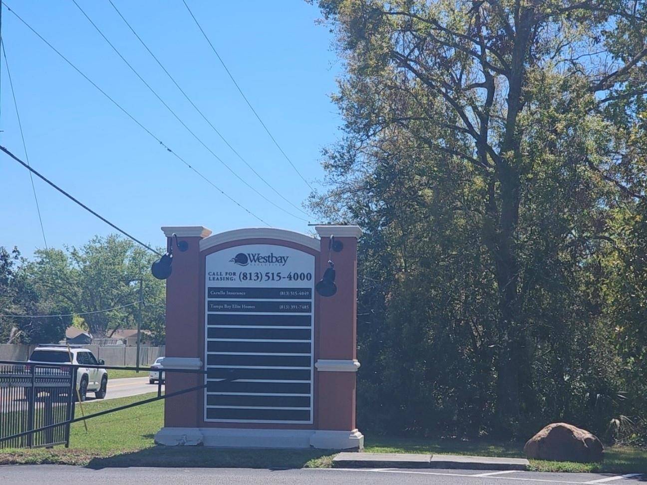 Tampa, FL 33625,15100 HUTCHISON RD