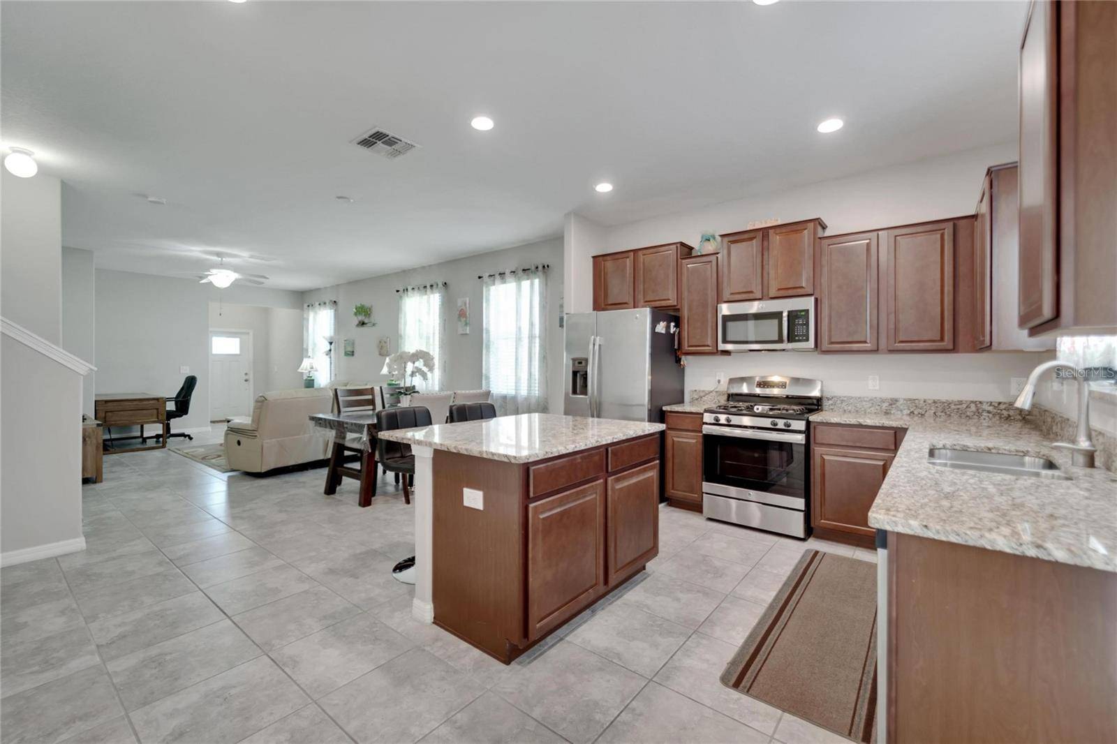Apollo Beach, FL 33572,6325 SHORE VISTA PL