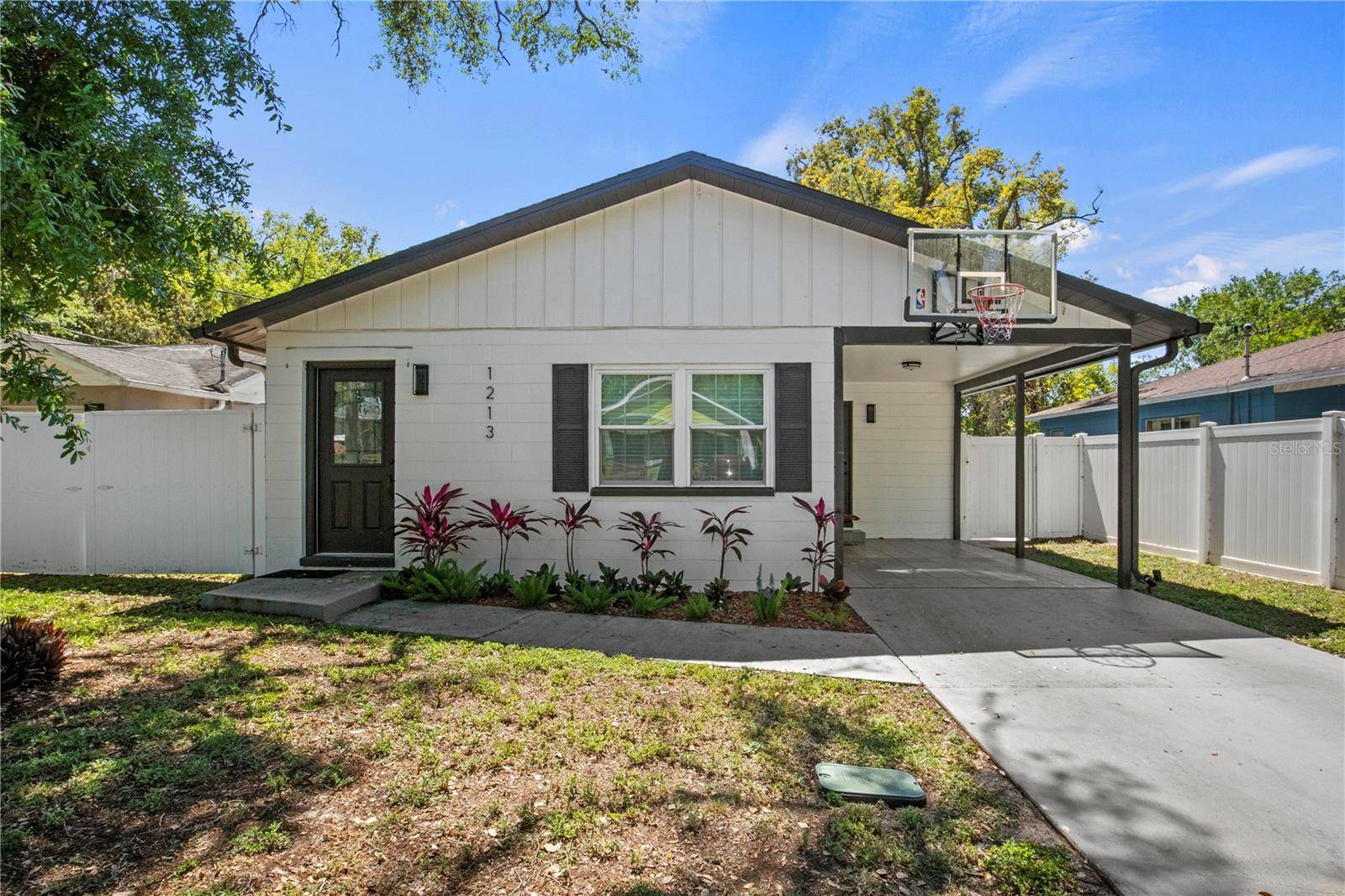 Tampa, FL 33603,1213 E EMMA ST