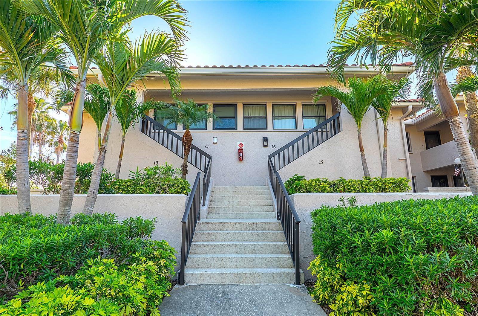 Tarpon Springs, FL 34689,1801 MARINER DR #13