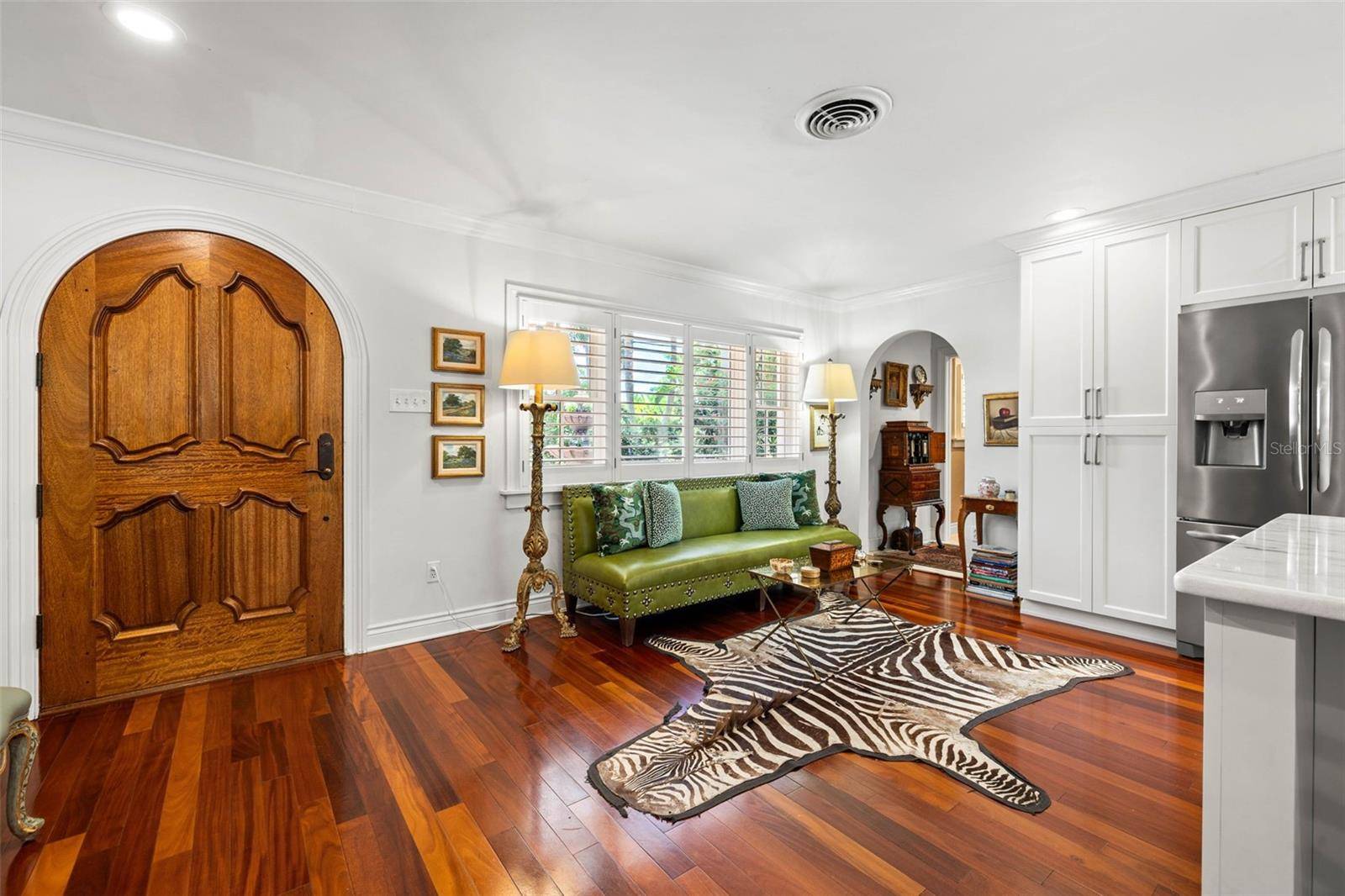 St Petersburg, FL 33704,1124 SEVILLE LN NE