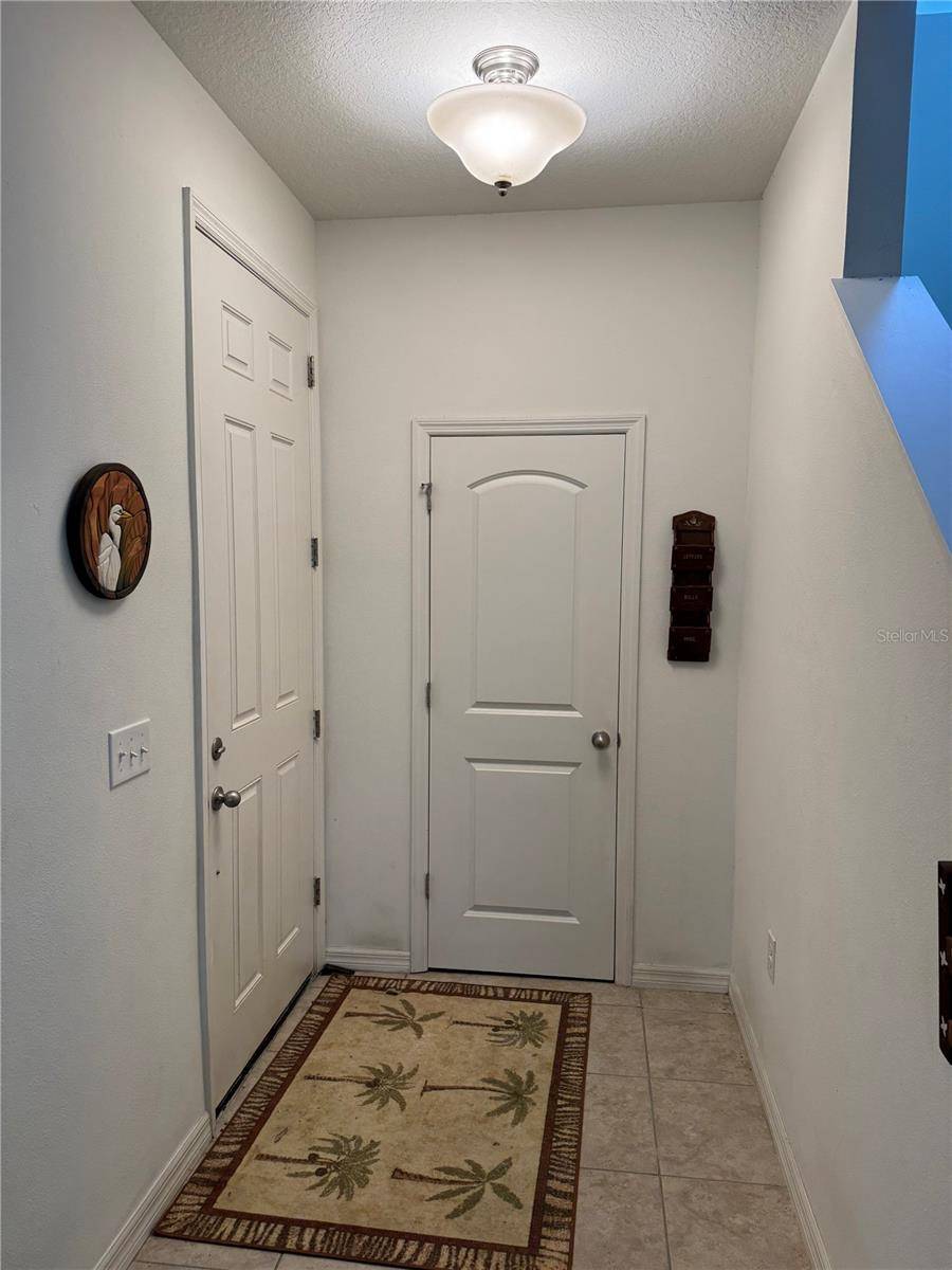 Seminole, FL 33777,8273 ARTISAN WAY
