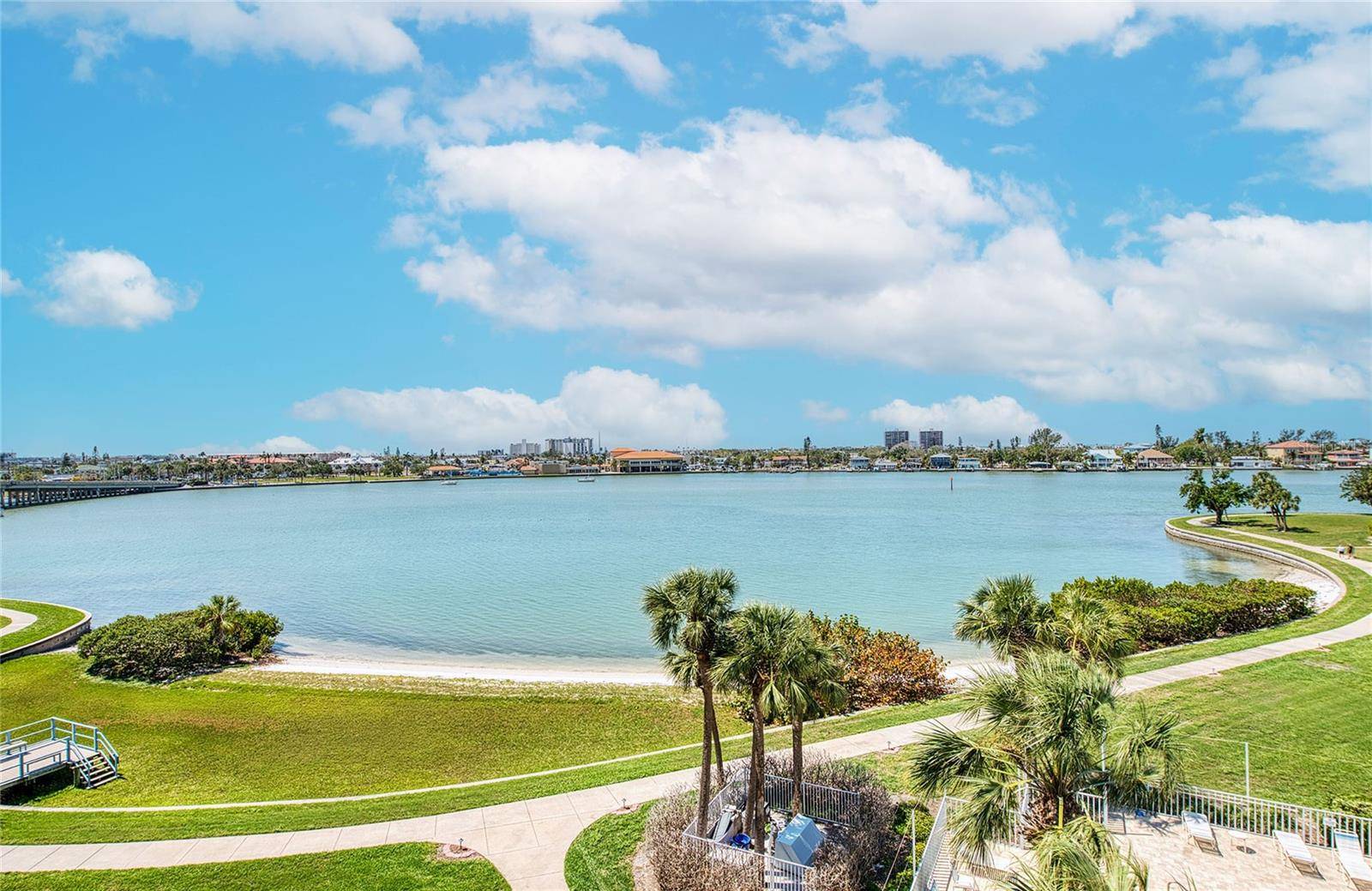 South Pasadena, FL 33707,7872 SAILBOAT KEY BLVD S #404