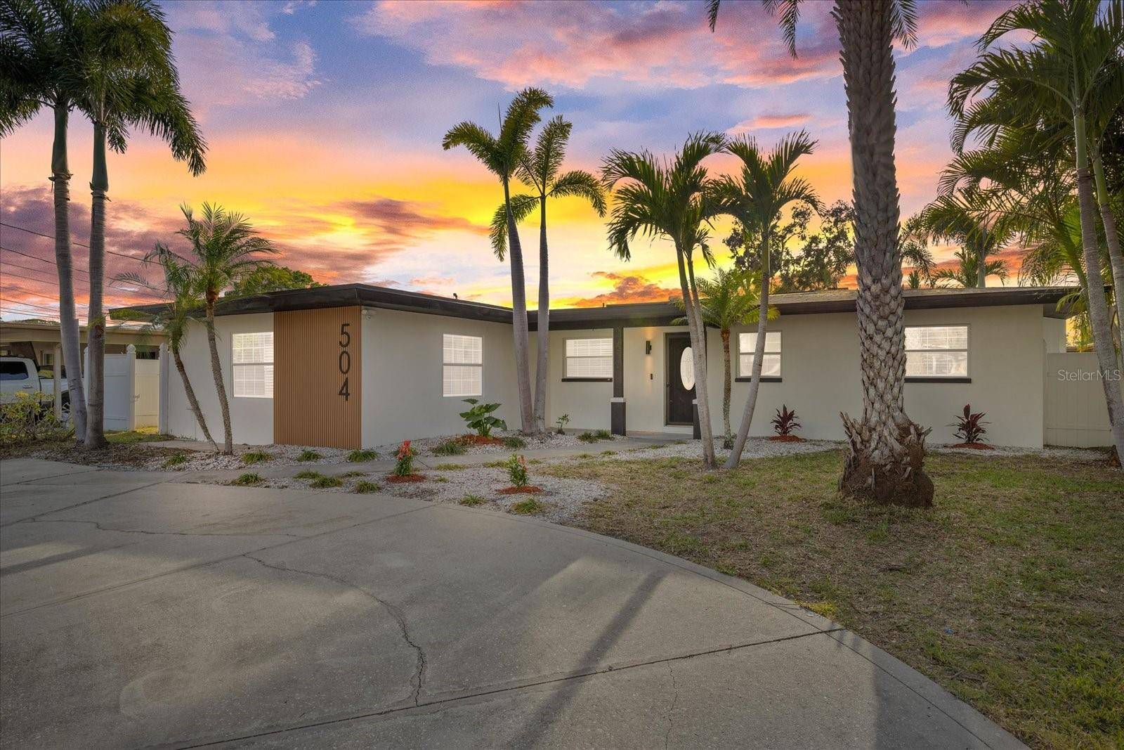 Palm Harbor, FL 34683,504 DRIFTWOOD DR E