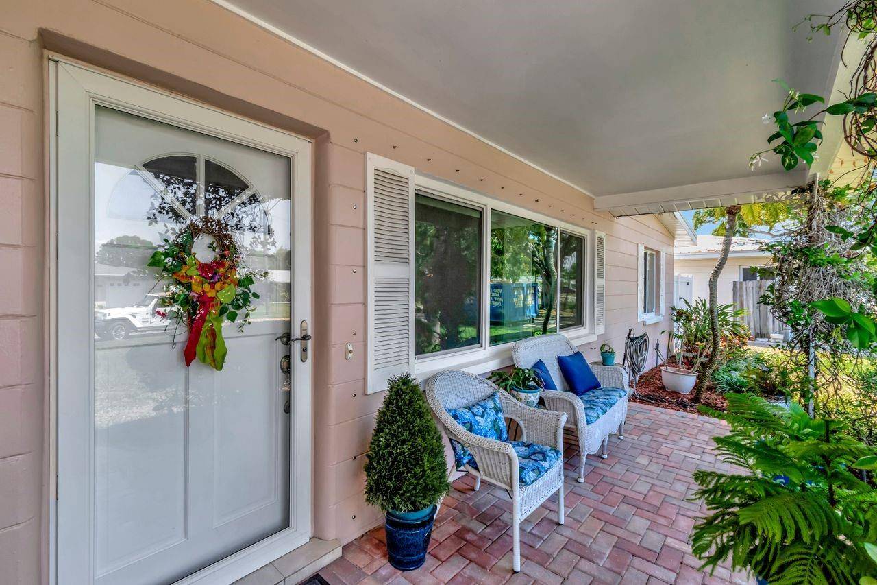 St Petersburg, FL 33703,940 43RD AVE NE