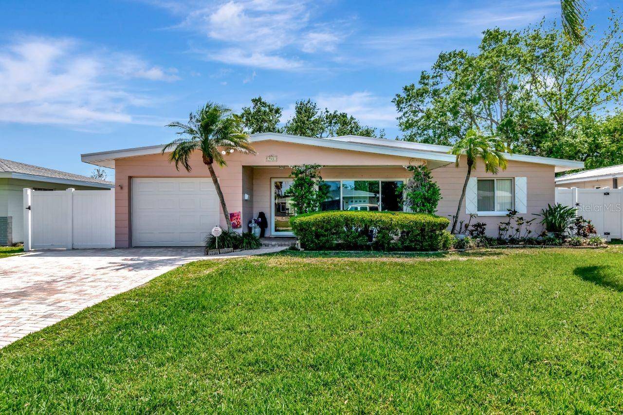 St Petersburg, FL 33703,940 43RD AVE NE