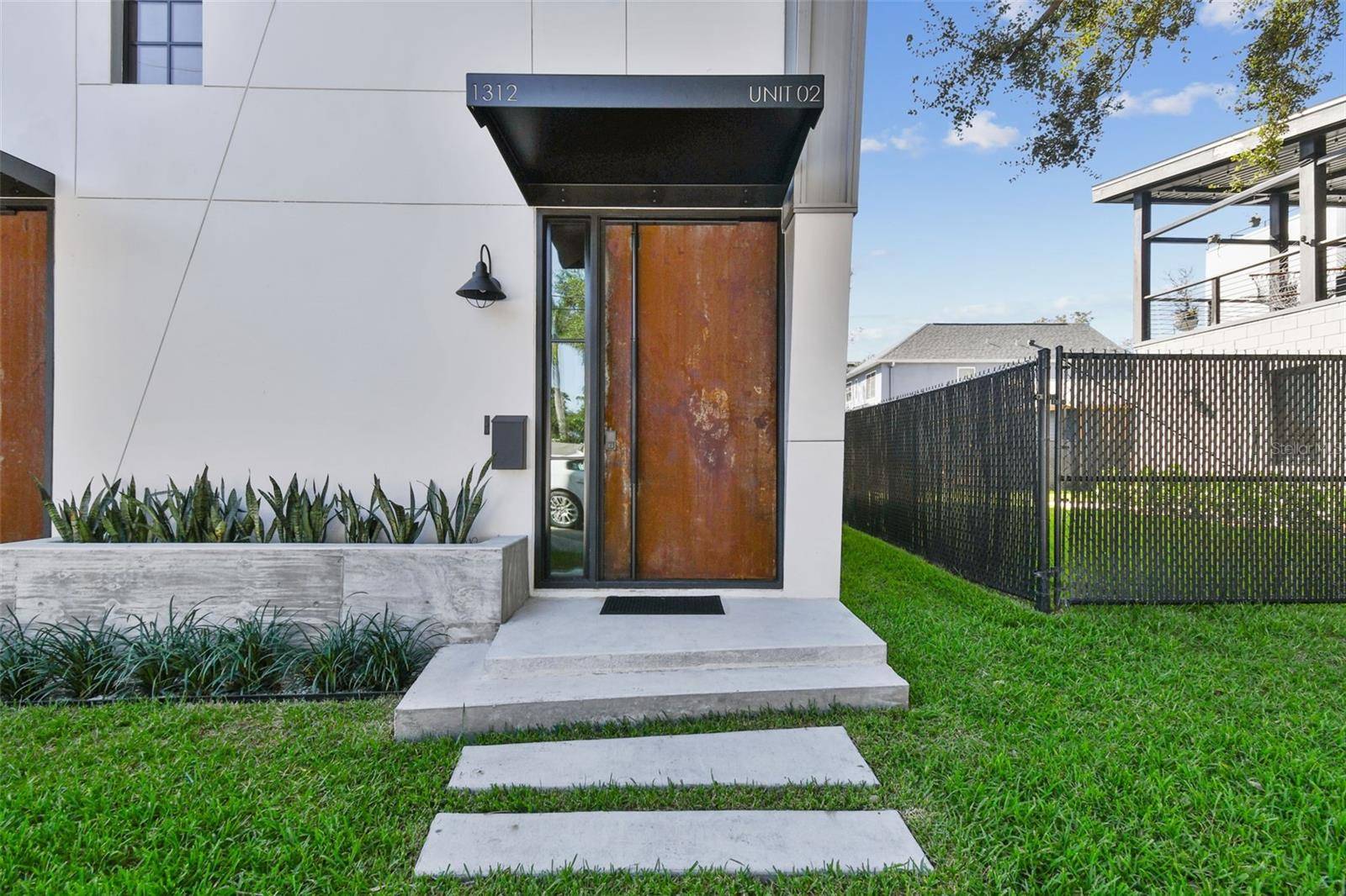 Tampa, FL 33606,1312 W AZEELE ST #2