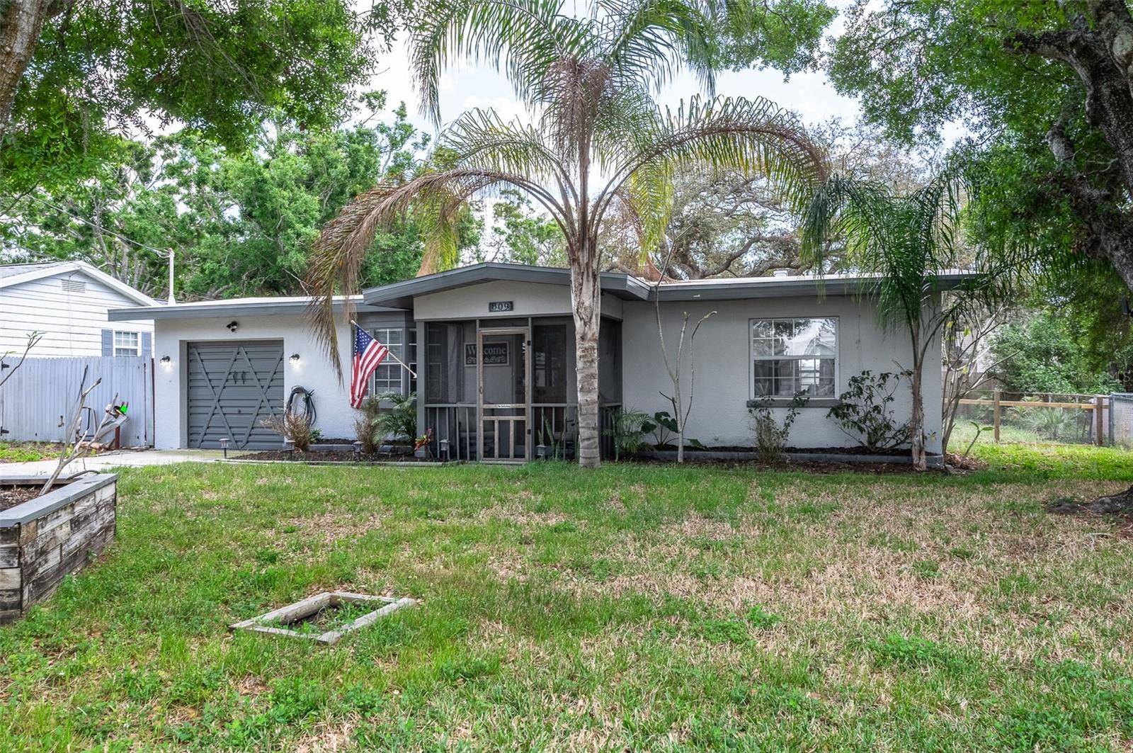 Largo, FL 33770,809 S PALM DR