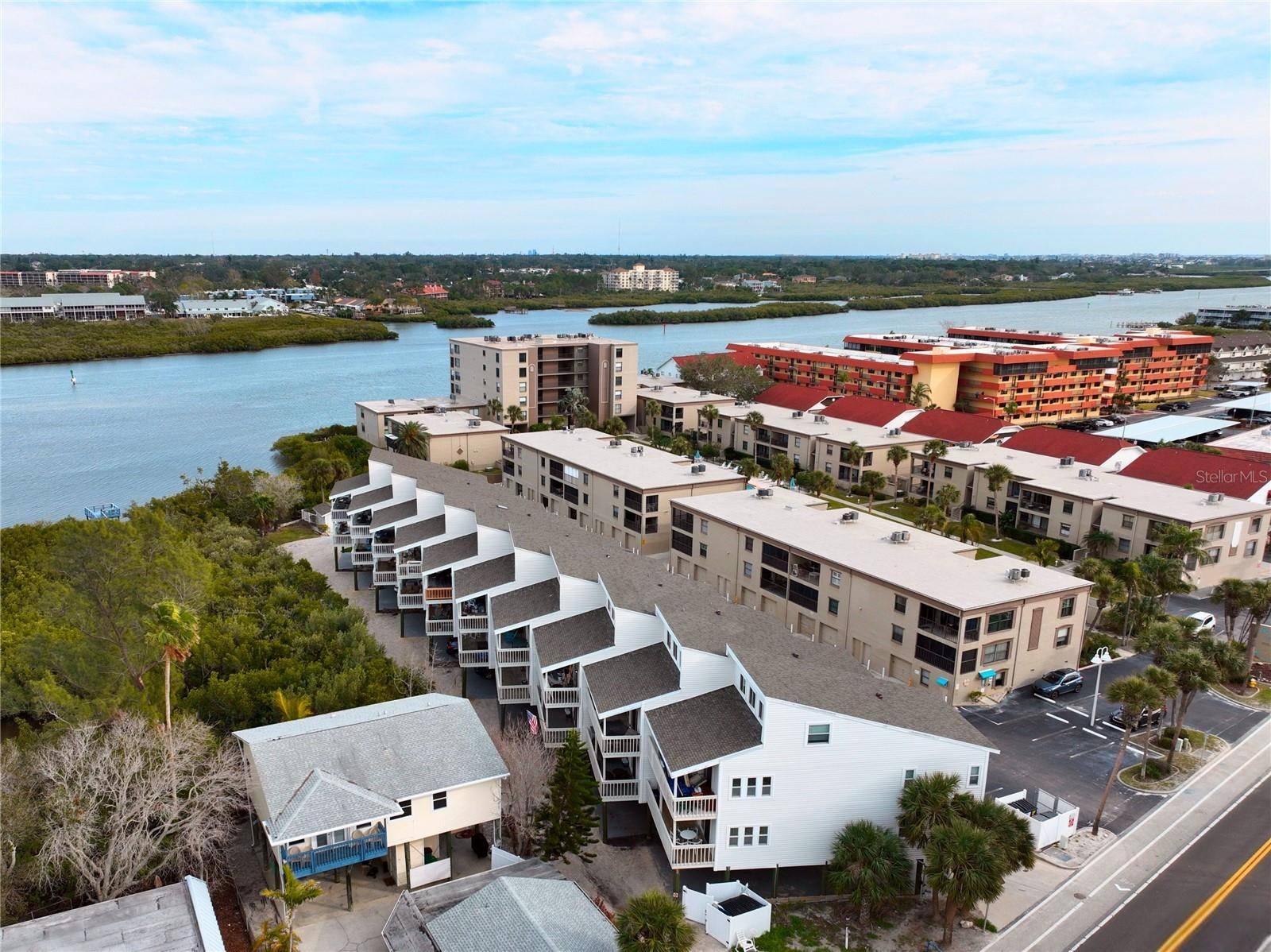 Indian Shores, FL 33785,19727 GULF BLVD #207
