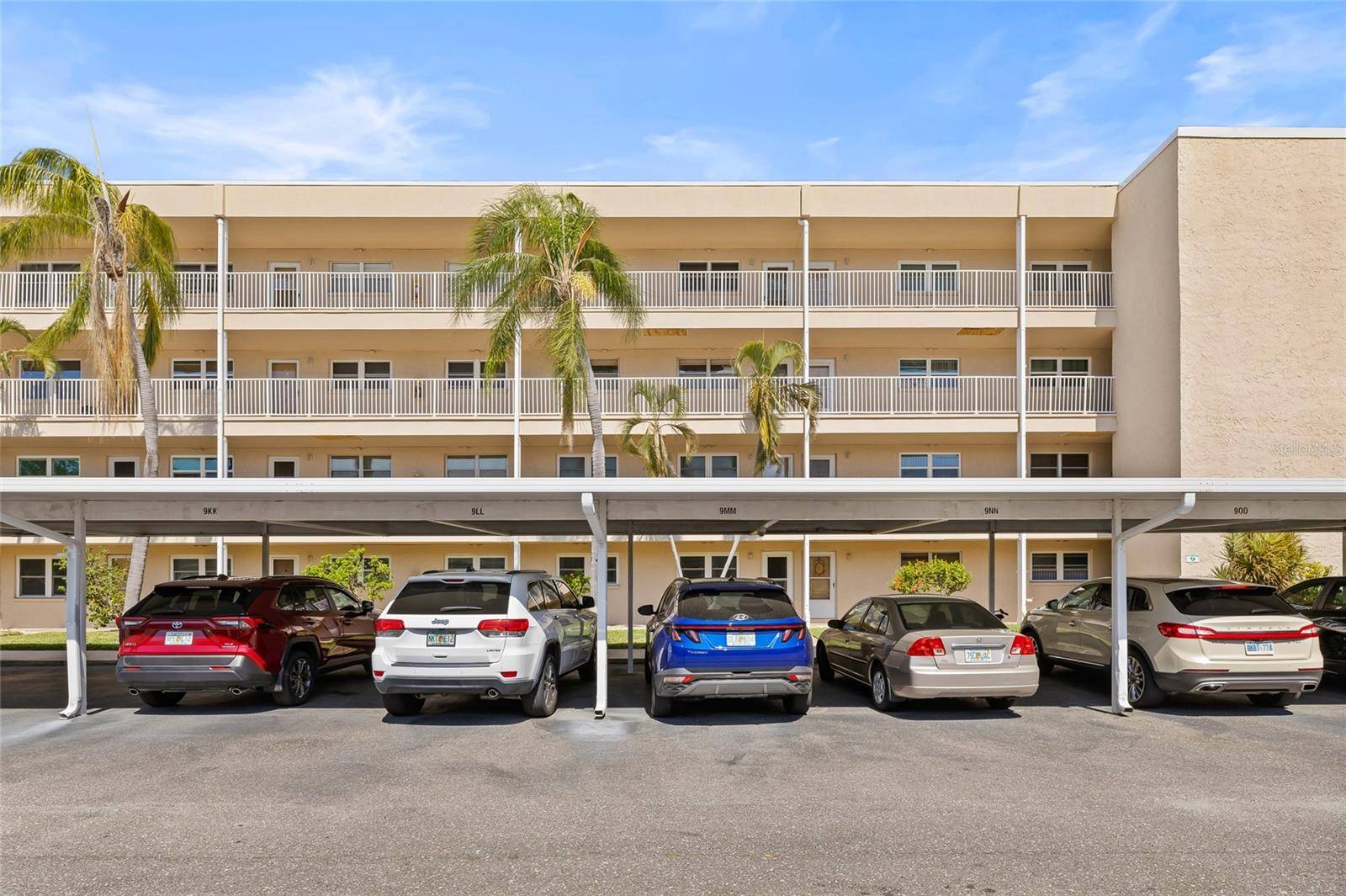 St Petersburg, FL 33708,9950 62ND TER N #316