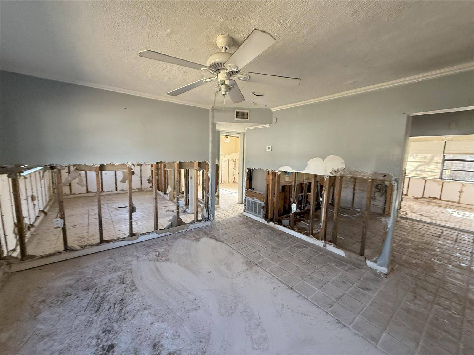 New Port Richey, FL 34652,5012 OSPREY LN