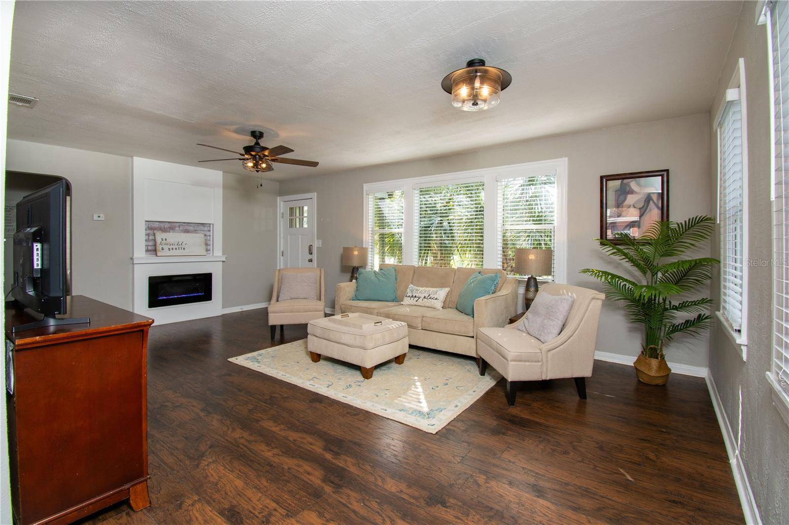St Petersburg, FL 33705,3746 8TH ST S